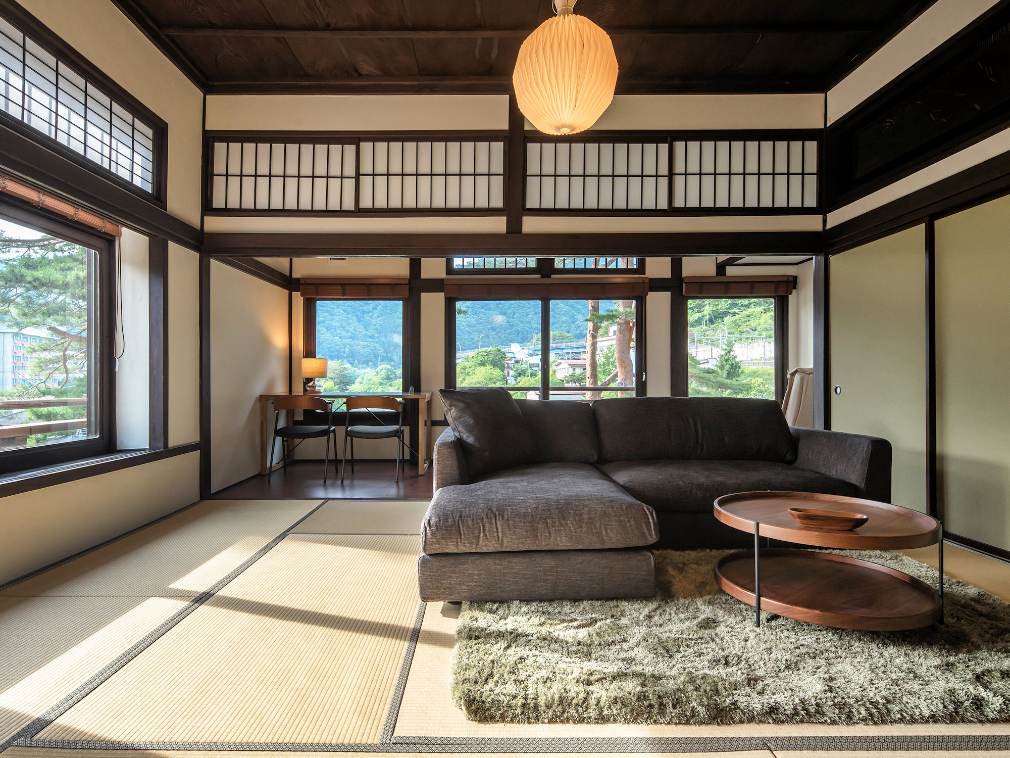 �����������q���C���[�W