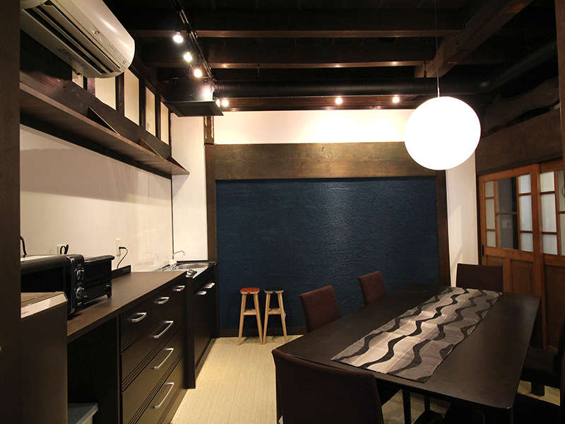 ���H��ނ��ꎮ�����Ă���_�C�j���O