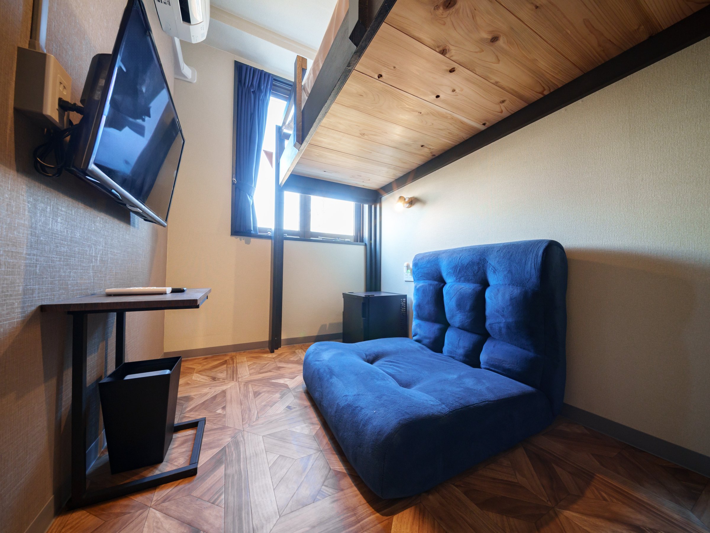 �V���O�����t�g�i���p�V�����[�E�g�C���j