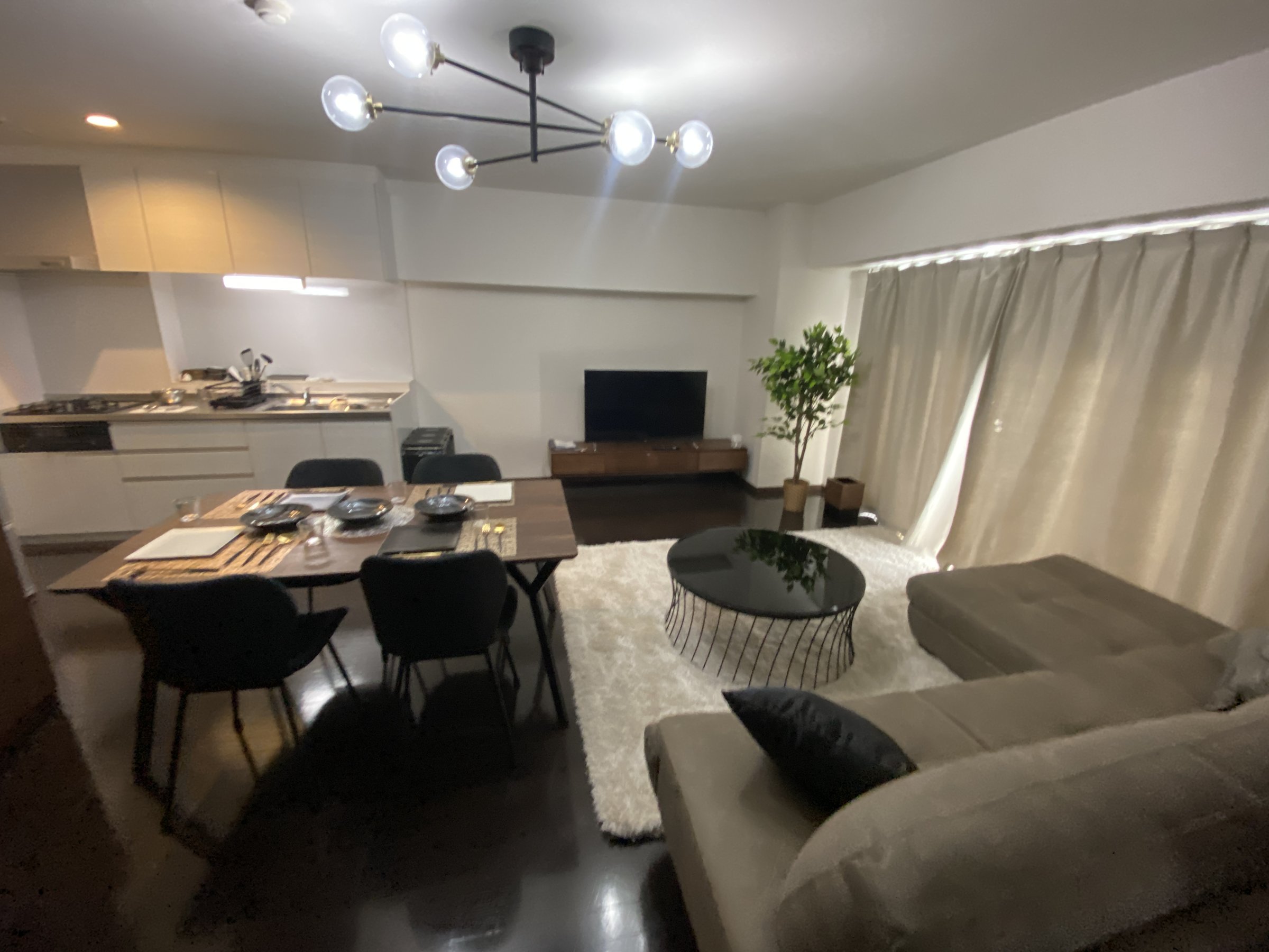 ���r���O