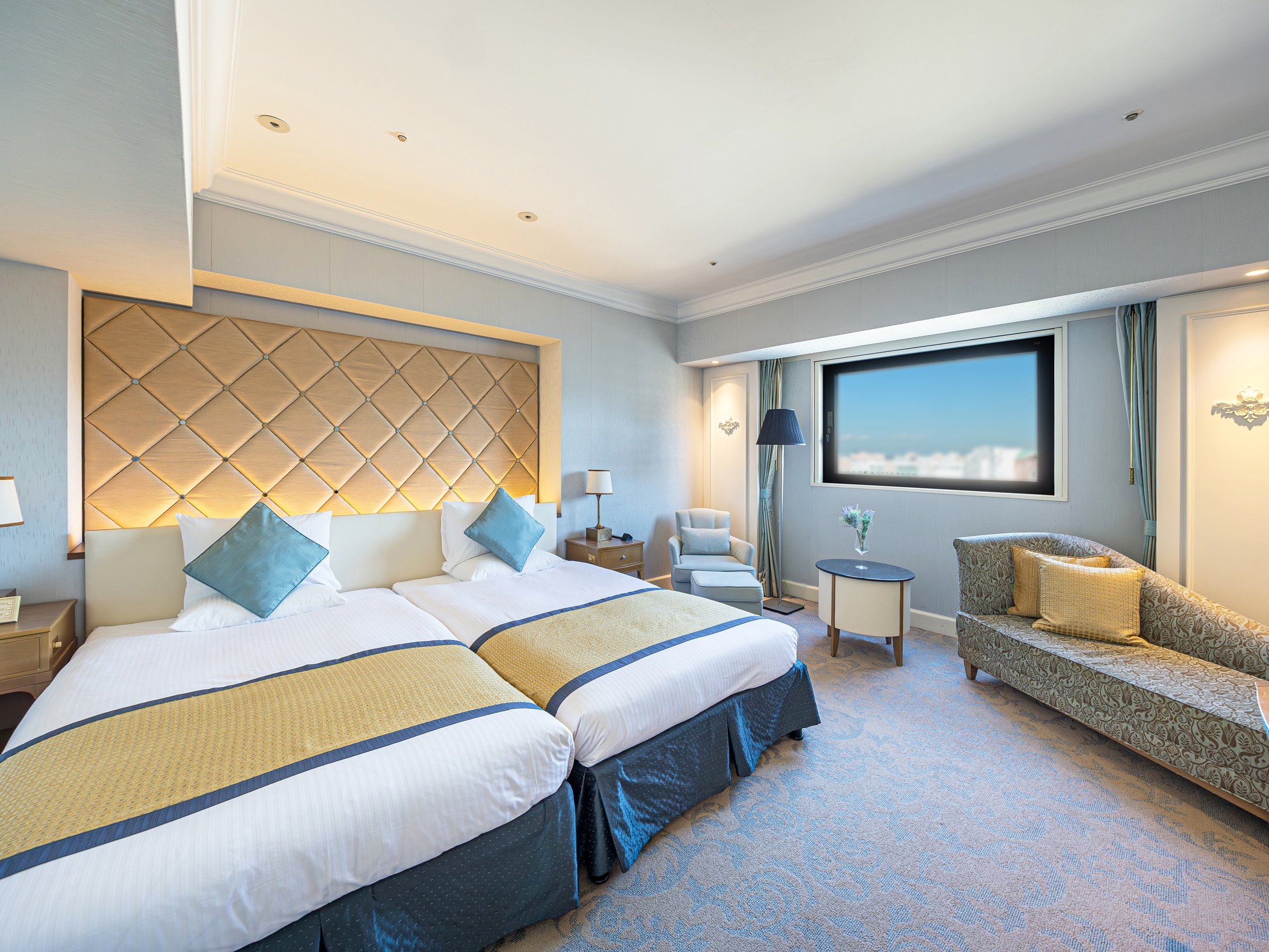 ���������₩�ȊC���v�킹��G�O�[�N�e�B�u���[��