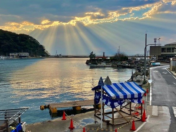 ���Ԋق��猩���i�F