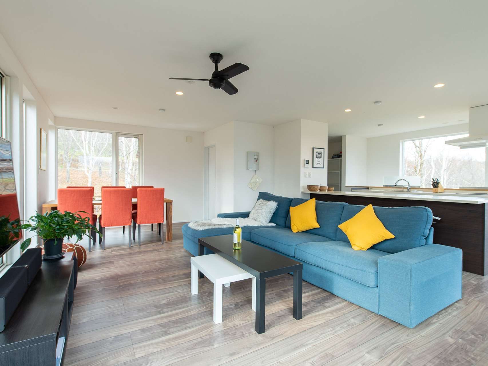 ���r���O�_�C�j���O