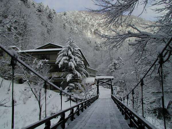 �܂�Ő��n��̐��E�̂悤