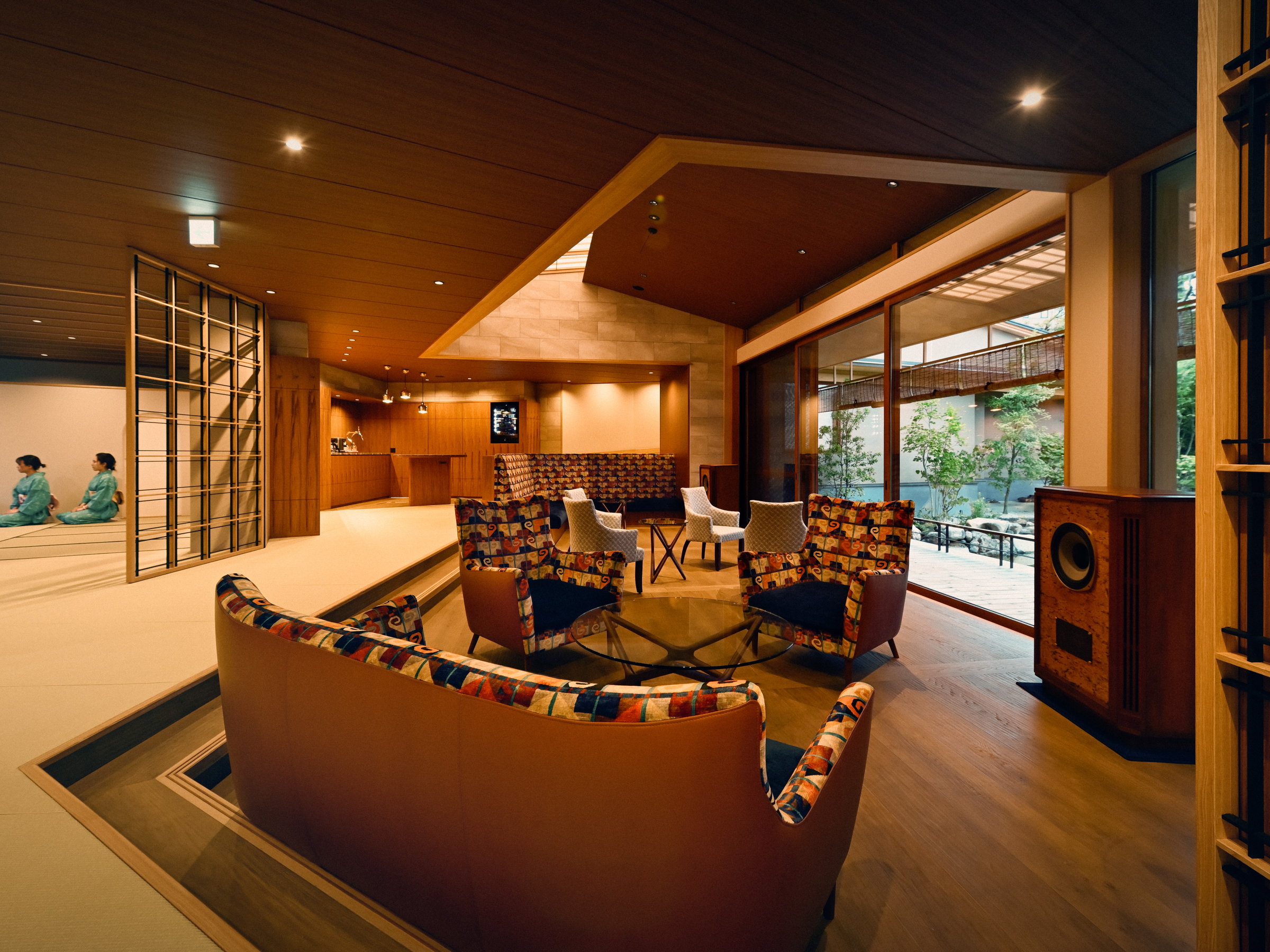 ���r�[�G���A