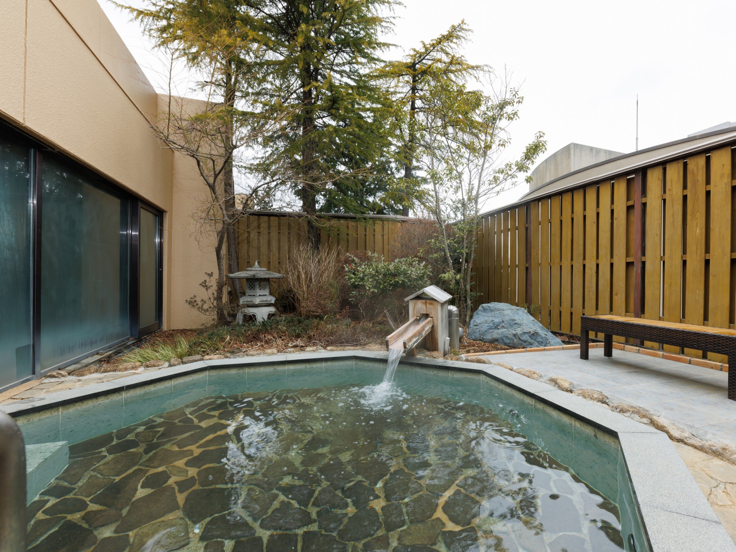 �I�V���C�@�������z��