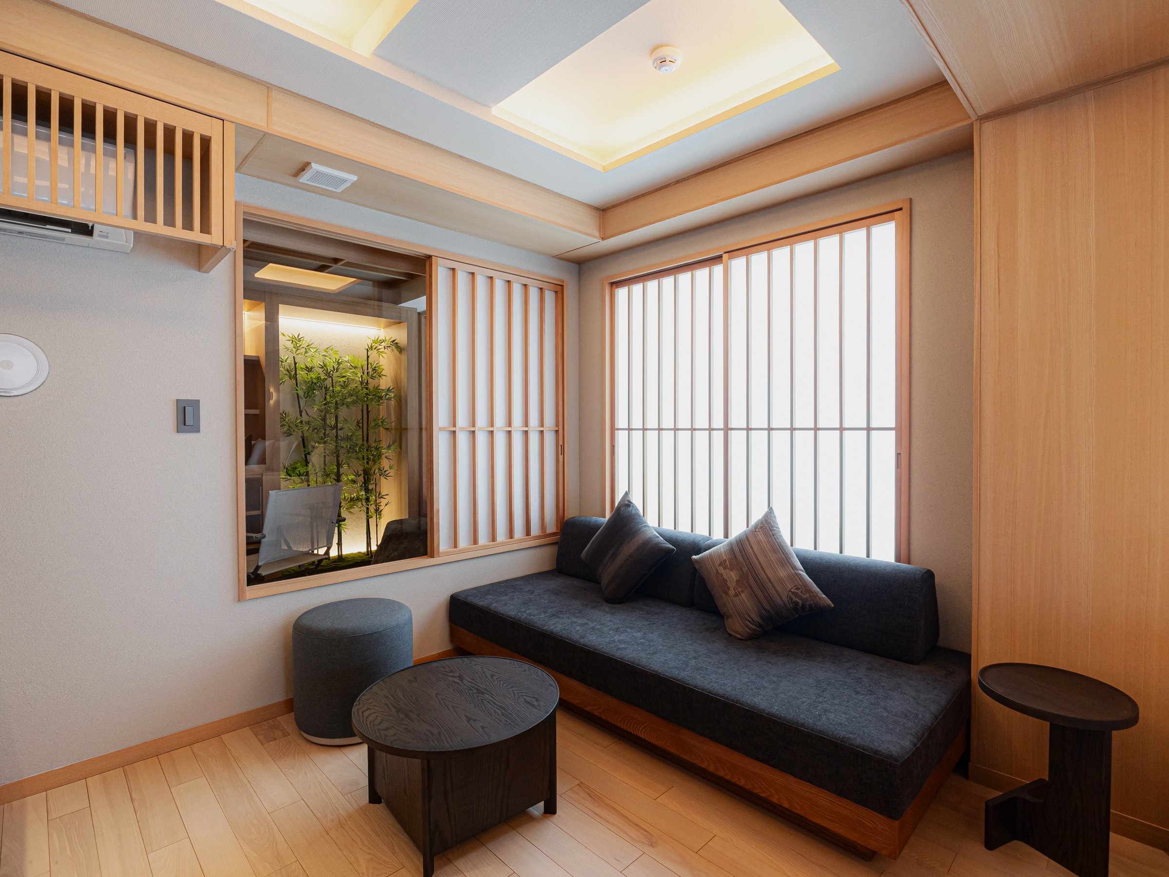 �X�[�y���A�X�C�[�g