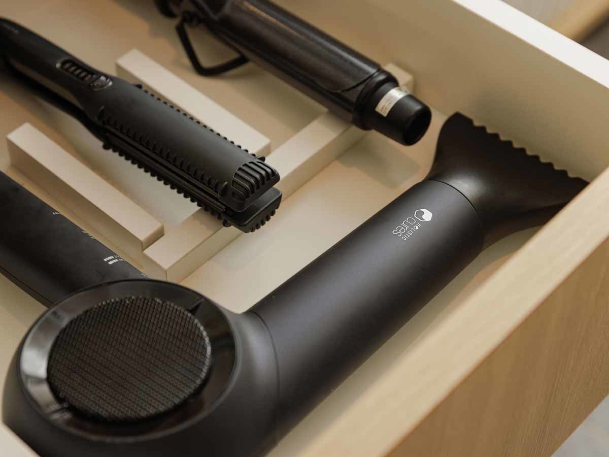 �E�y�A���j�e�B�z���K�ȑ؍݂��T�|�[�g����h���C���[�A�w�A�A�C�����A�J�[���A�C���������p�ӂ��Ă���܂�