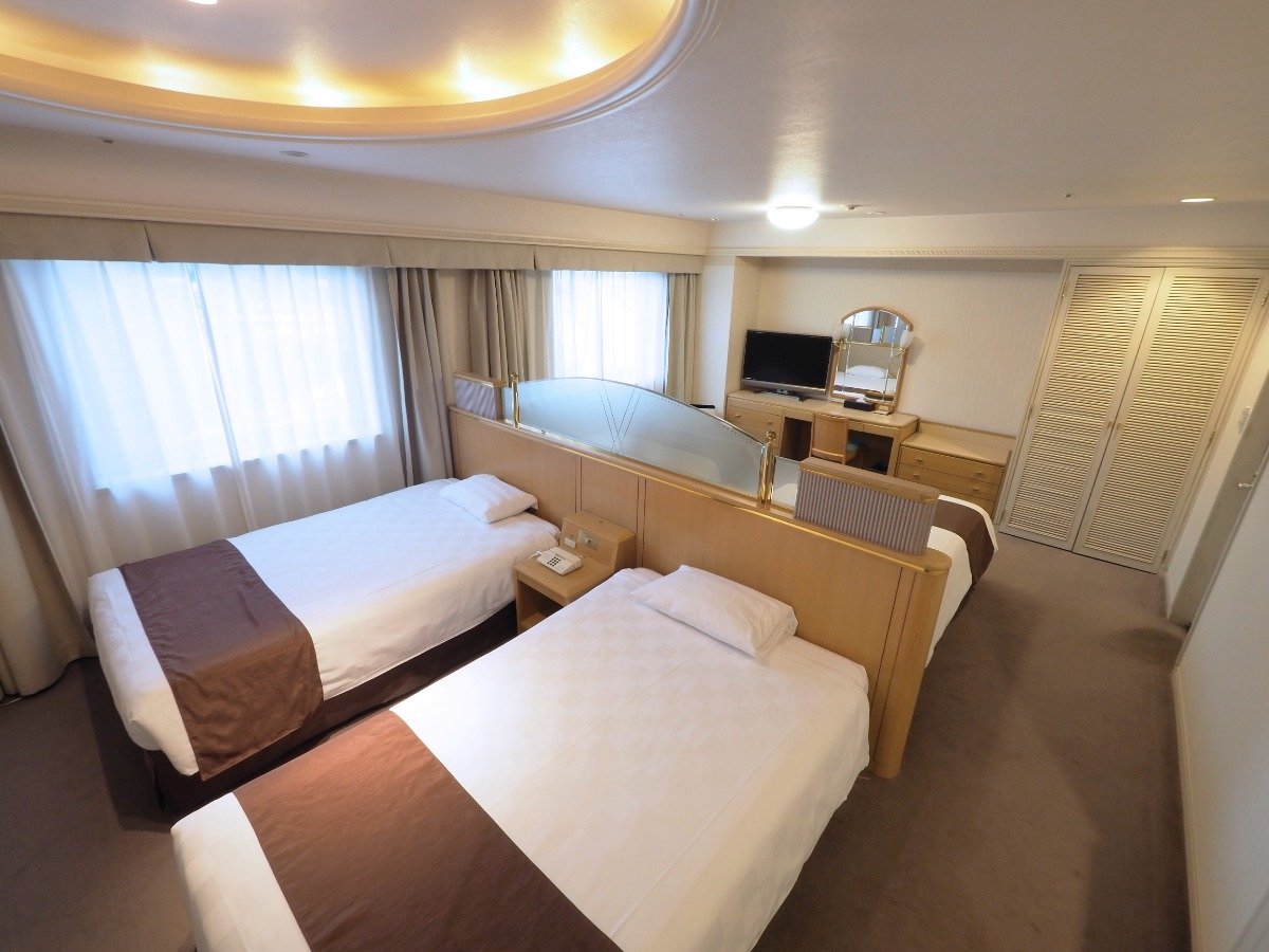 �y�։��z�f���b�N�X�t�H�[�X