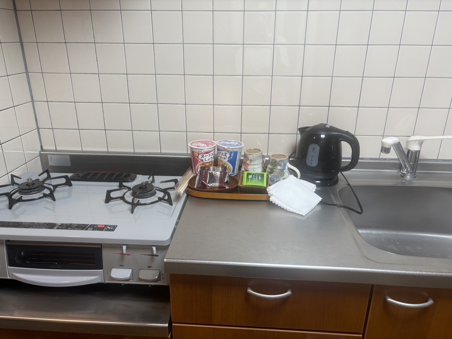 �L�b�`��������A�����A���j�e�B���[���B