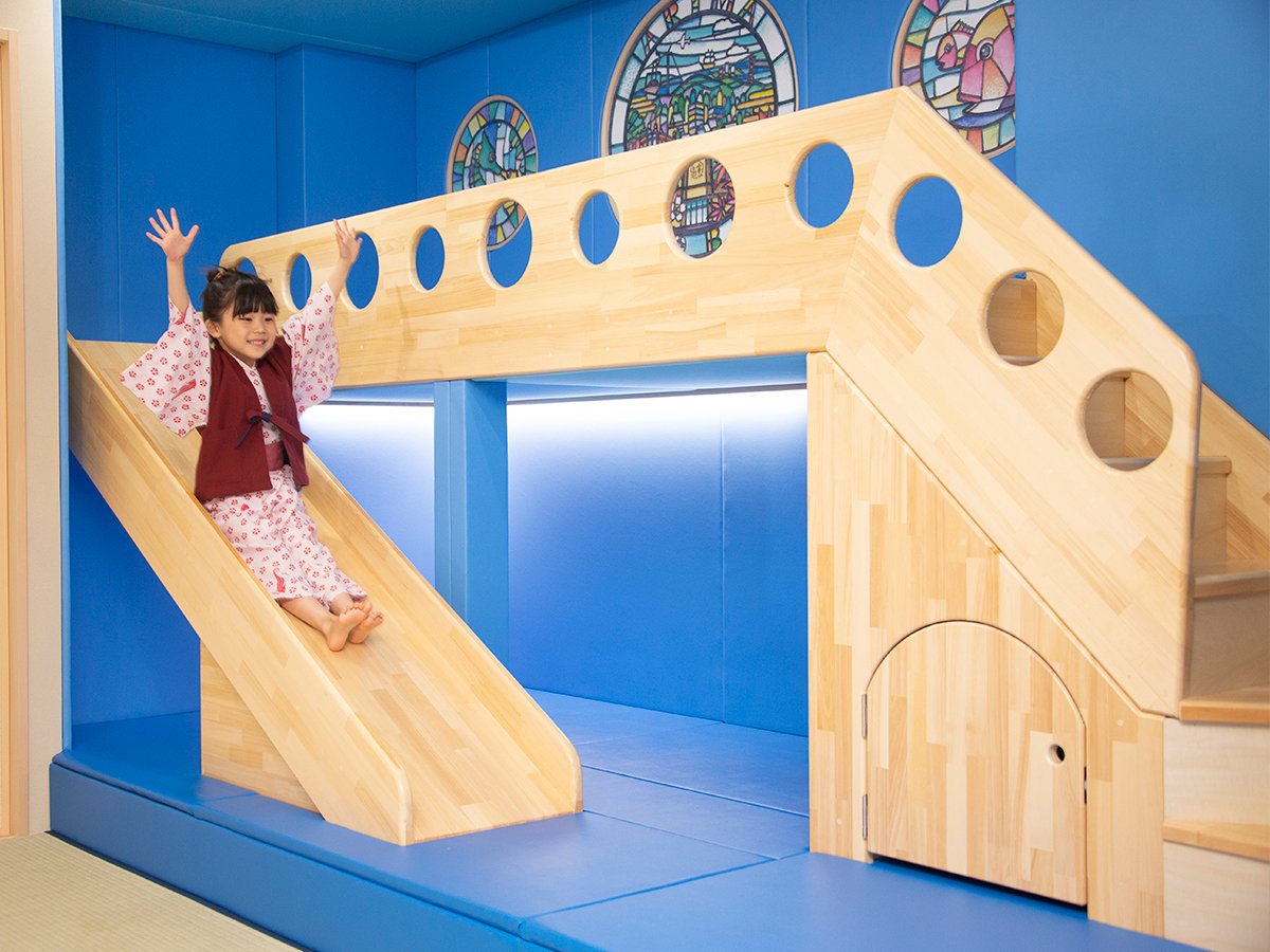 �Ƒ����s�����y���݂����������߂ɁA�ؐ��̂��ׂ��t���L�b�Y���t�g�����p�ӂ��܂����B