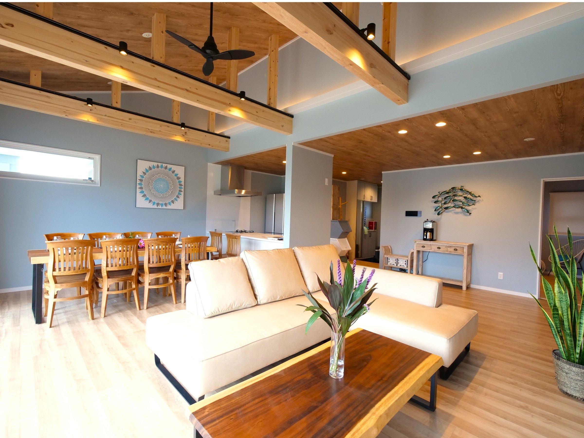 ���r���O