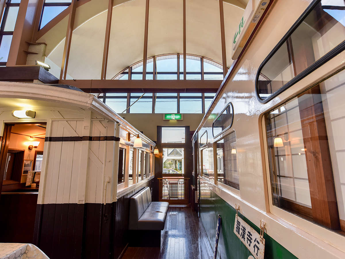 *�y�H���{�فz�d�Ԃ̒��ŗ������Ă���C���ł��H�����������܂��B