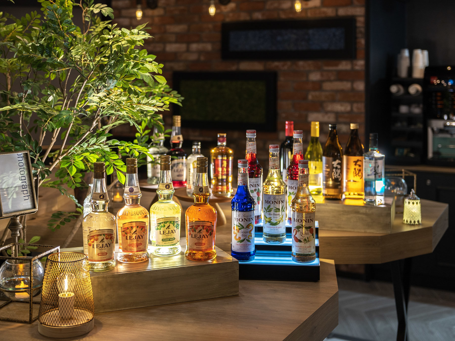 ���E���W�ɂăE�F���J���o�[�����{���Ă��܂�