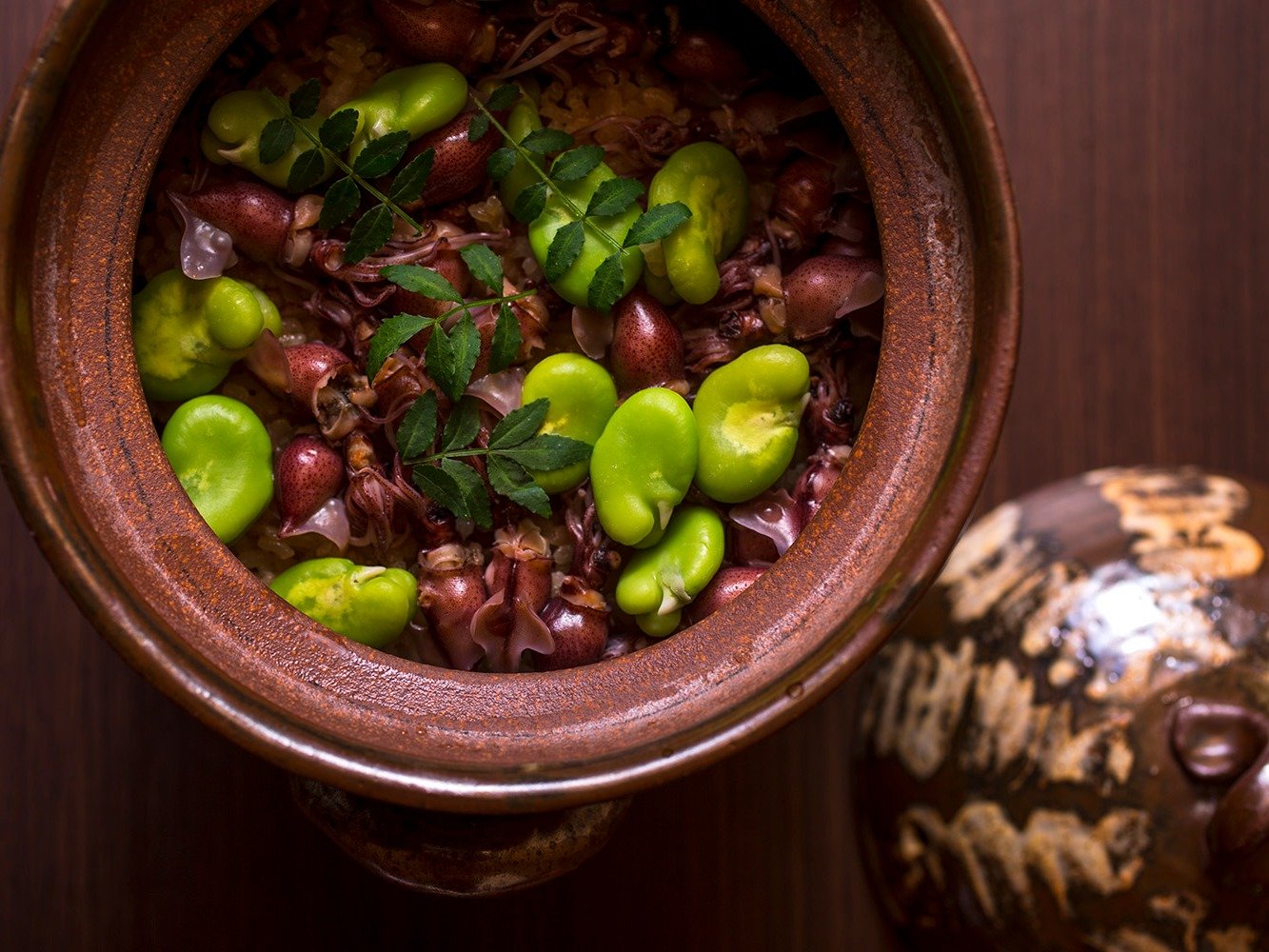 �y�[�M �ʔN�z���H���́A���������Ƃɓy��Ő���������G�߂̐������݂���[���]