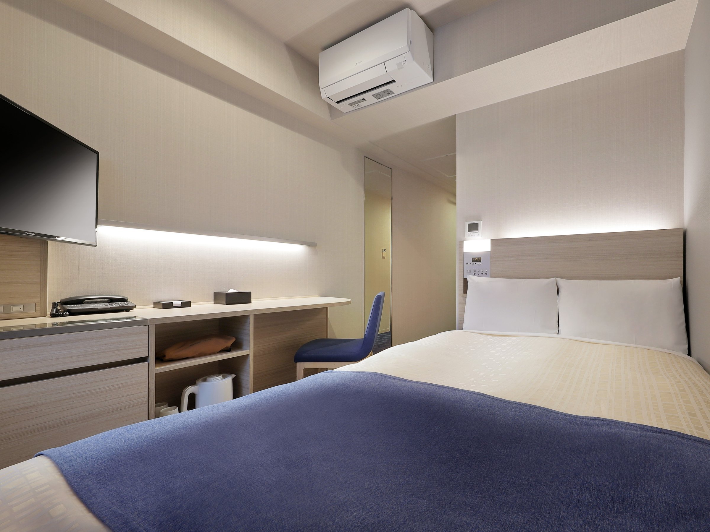 セミダブルルーム