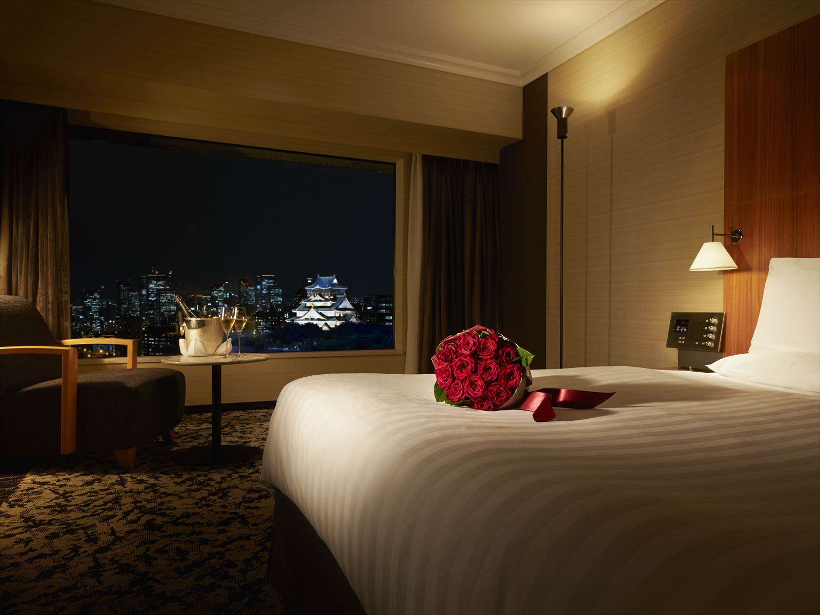 �W���j�A�X�C�[�g�i���j�l�X�ȃ^�C�v�̋q�������p�ӂ��Ă���܂�