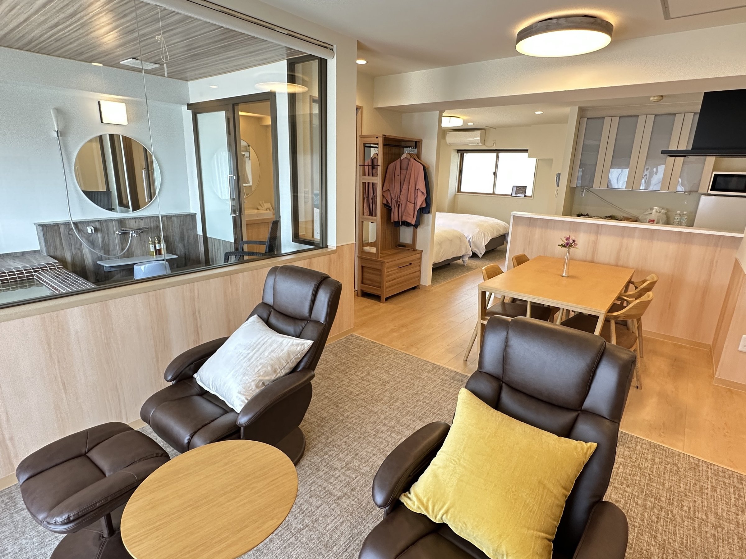 �y�O�����r���[���[���z�q���C���[�W