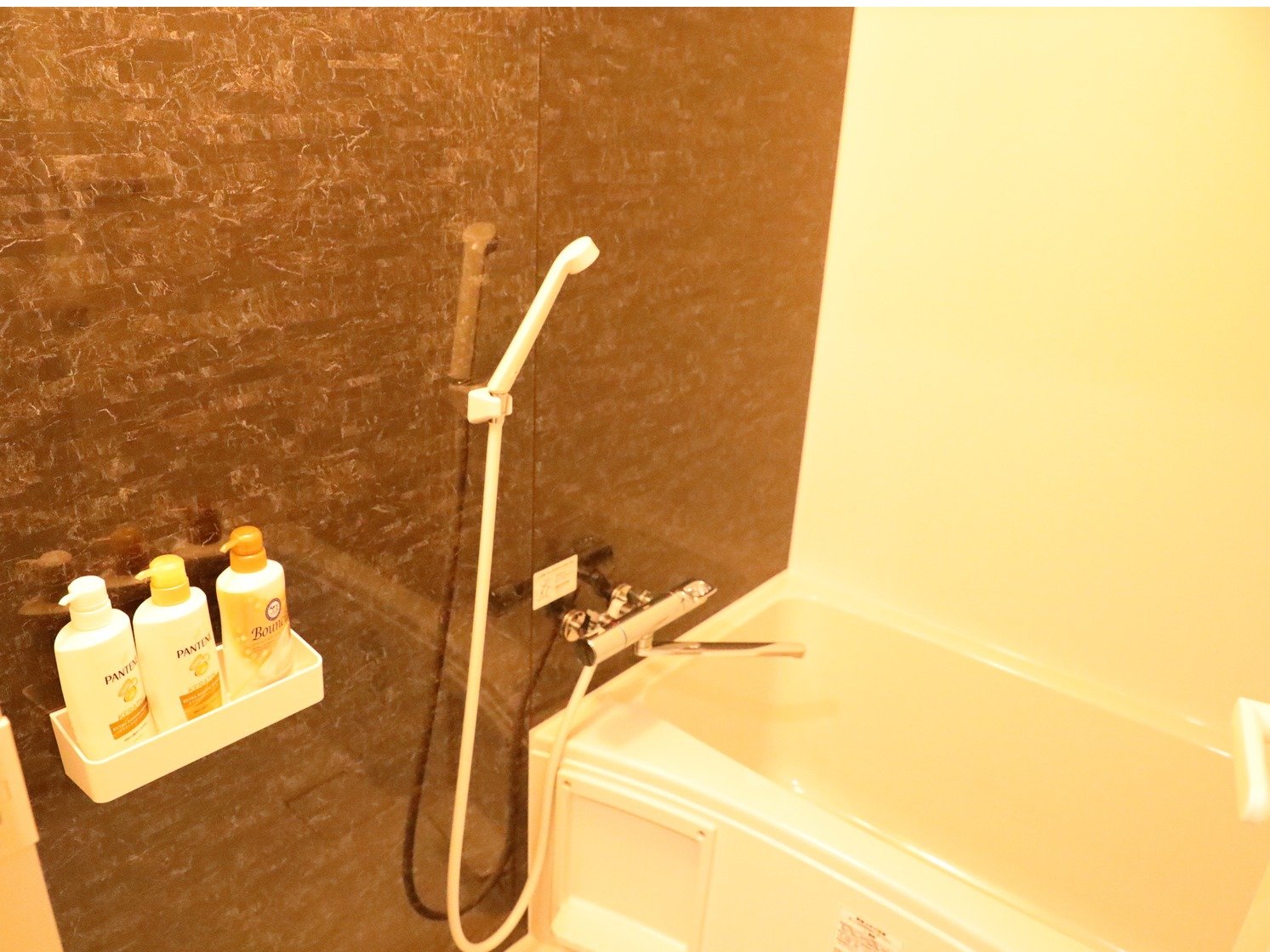 �V�����v�[�����X�{�f�B�[�\�[�v���������Ă��܂��B