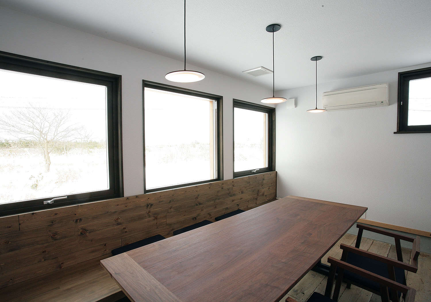 ���H���͌��H������