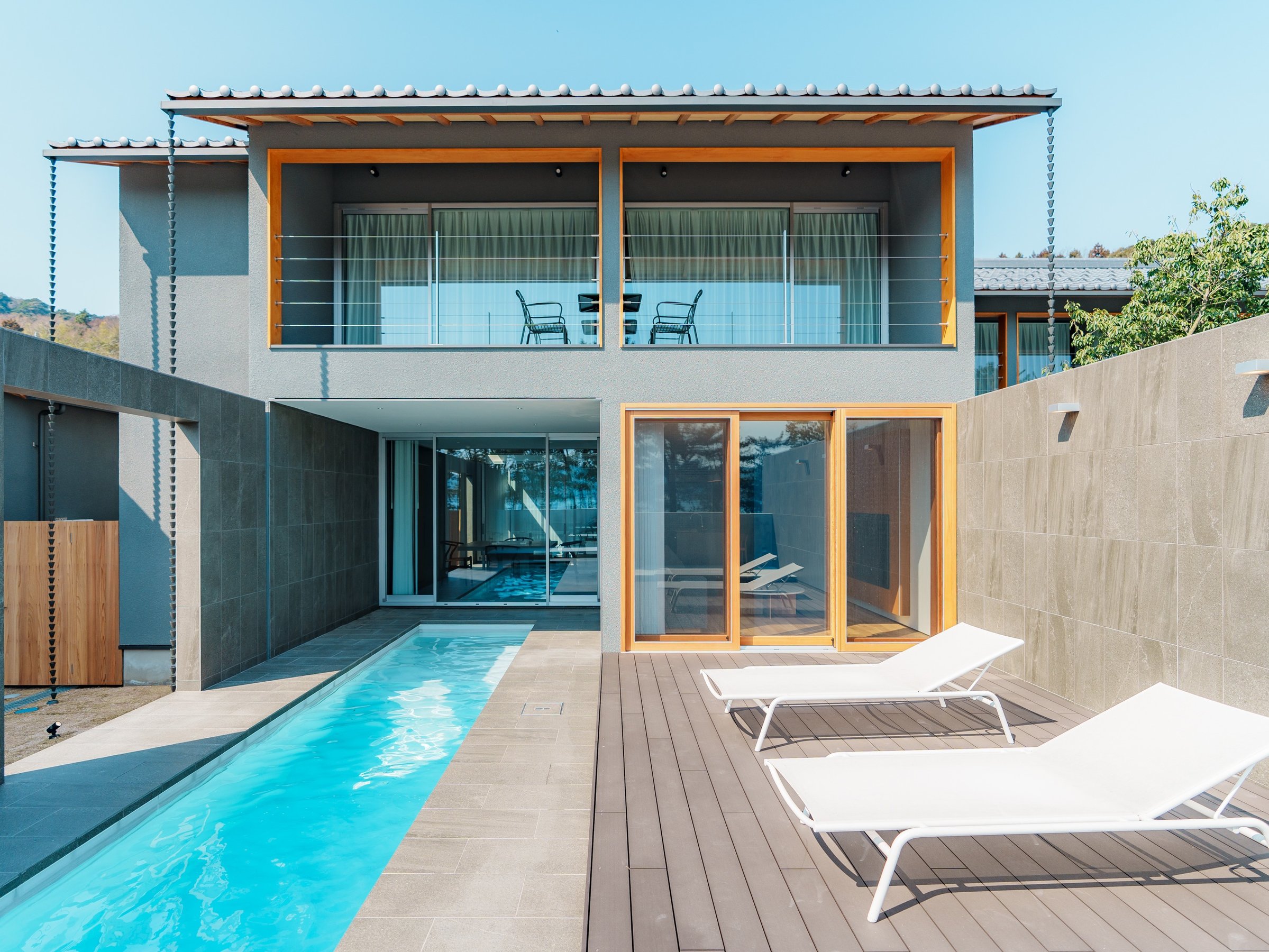 �ycalm�i�J�[���j�z�V�����ɗn�����ނ悤�ȃv�[���ł������ƁB