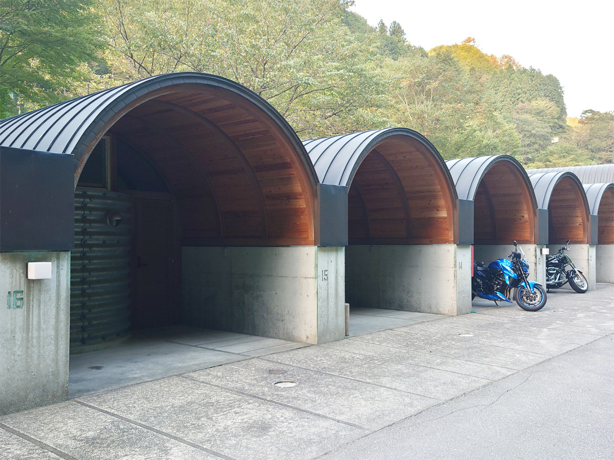 �y�q���O�ρz�o�C�N�Ƌq���O��