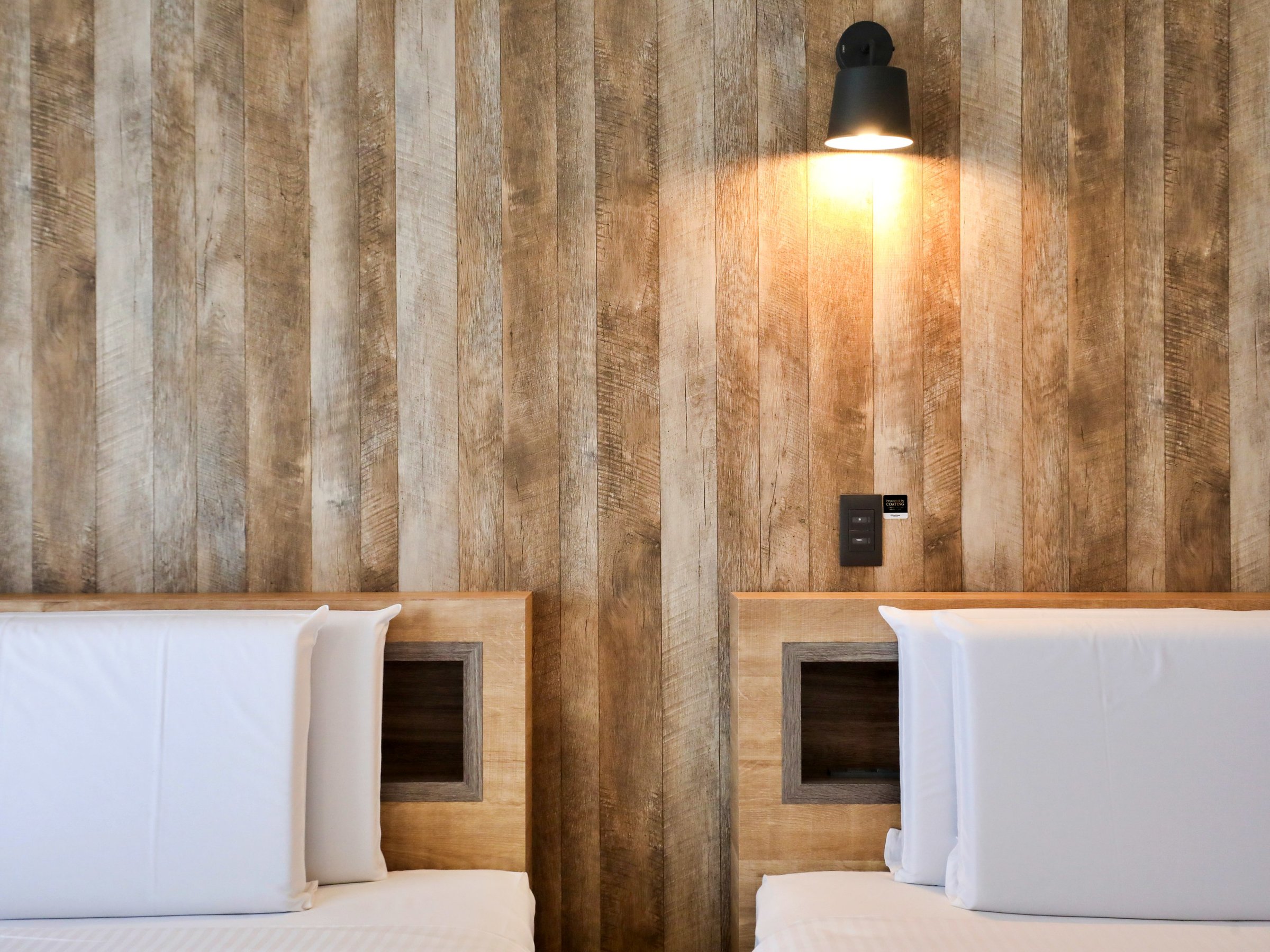 TWIN ROOM�F������肨�߂�����������