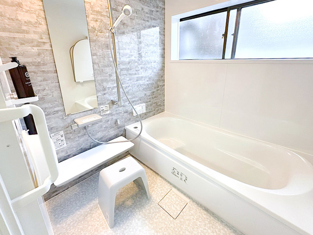 �E�y���C�z���������邨���C��Őg���S�����t���b�V����