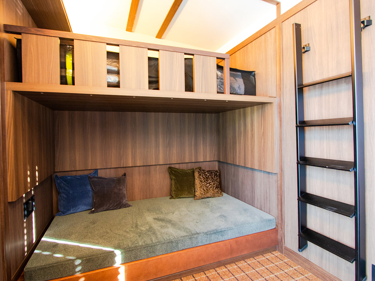 �o���N�x�b�h/���x�݂̍ۂ̓}�b�g���X���o���Ă����p���������B