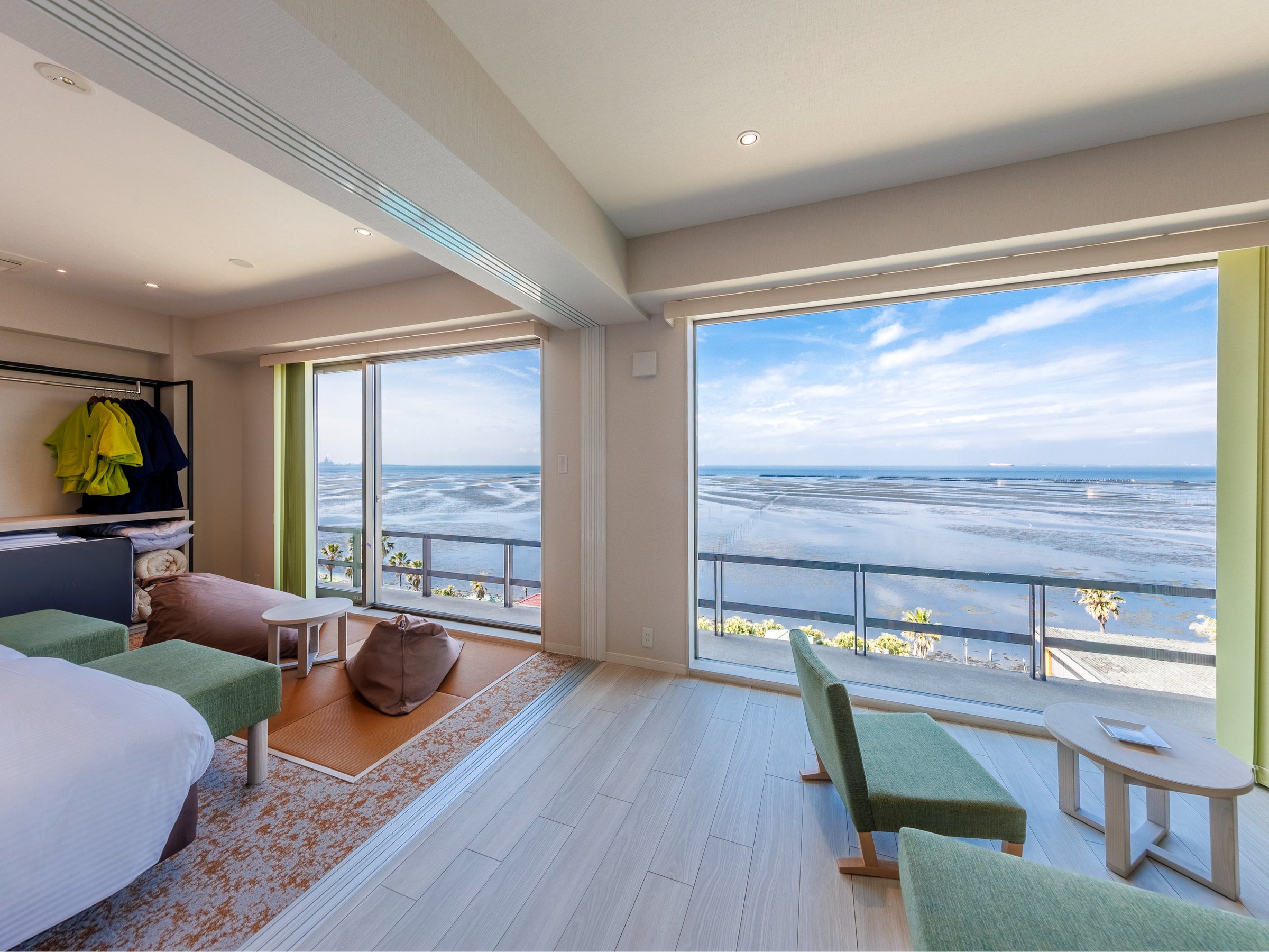 �f���b�N�X�I�[�V����