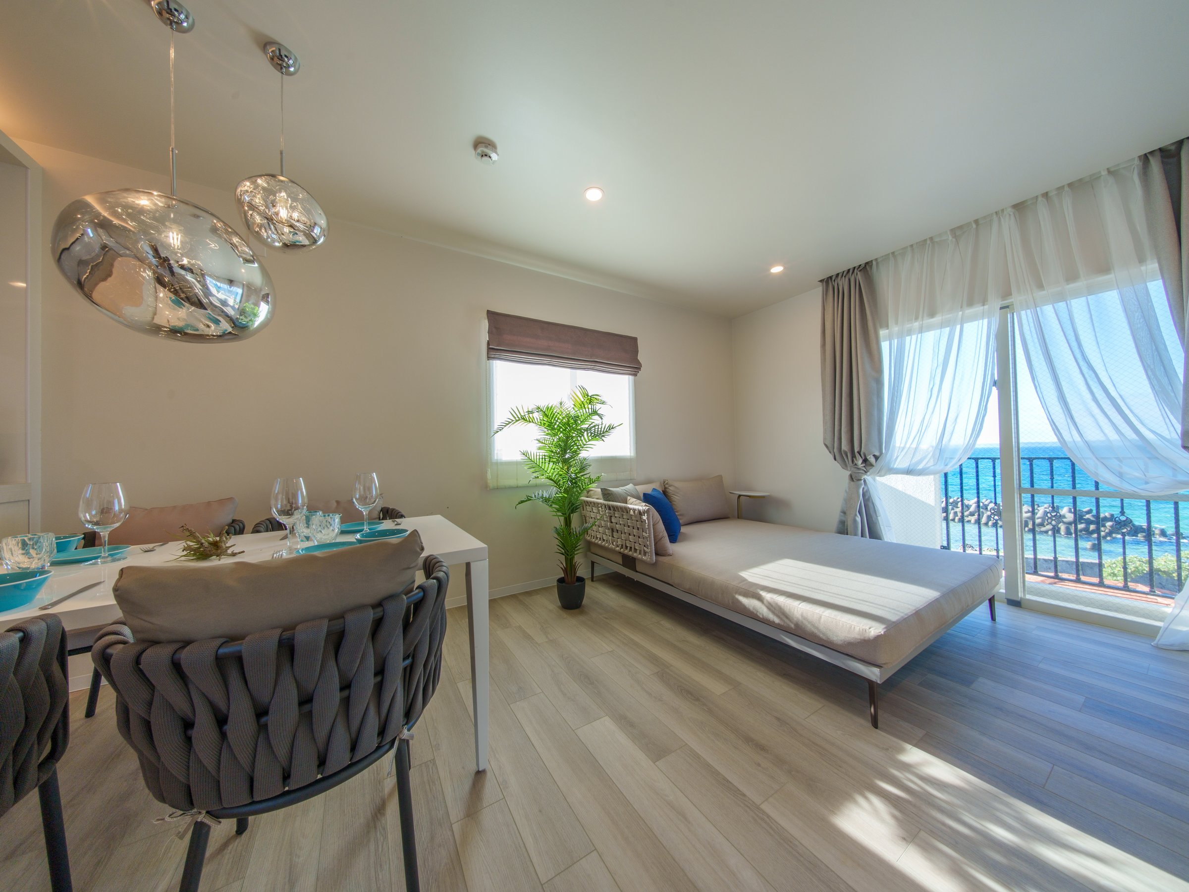 roomB.C ���r���O