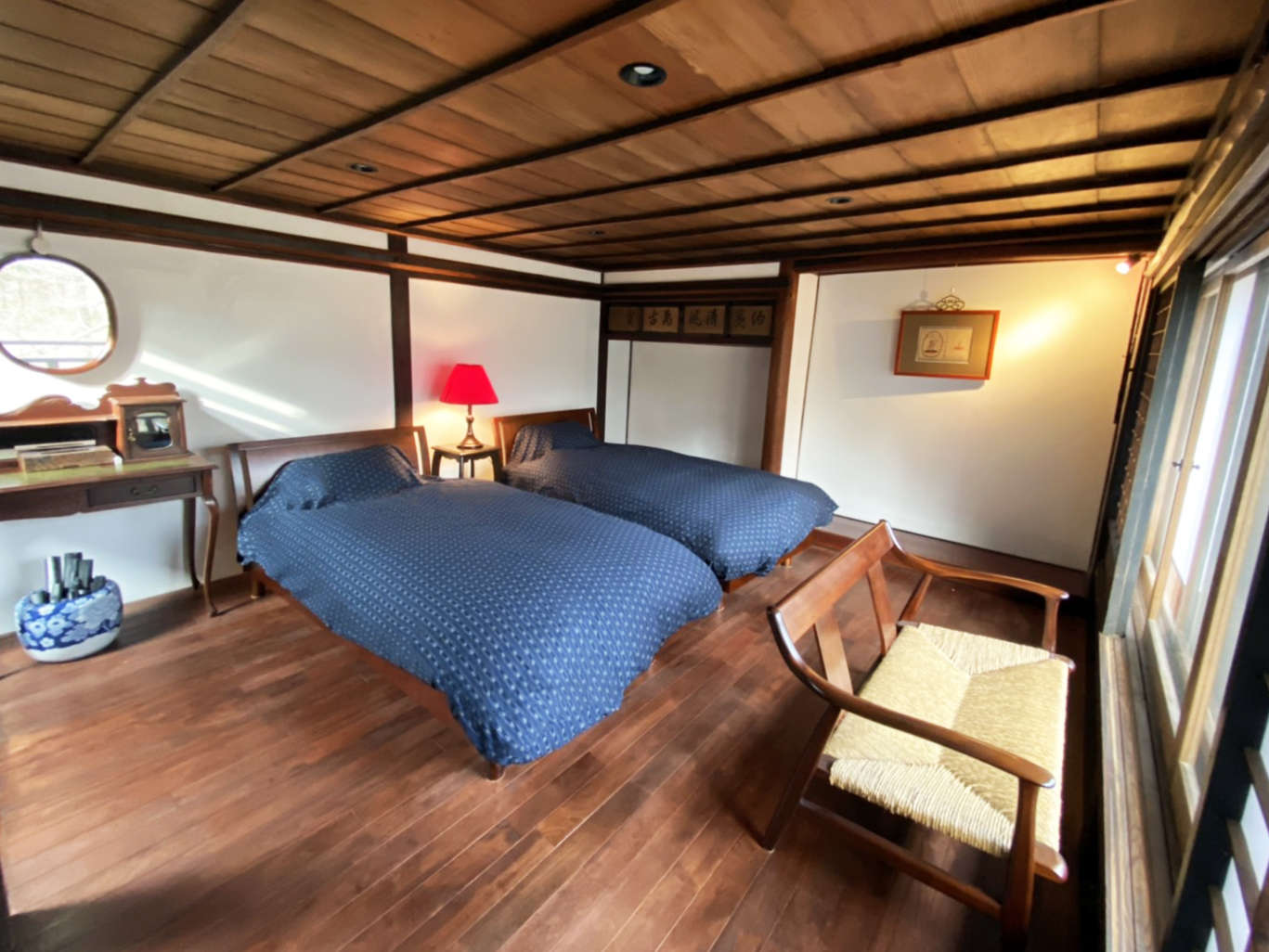 2F�@�x�b�g���[��