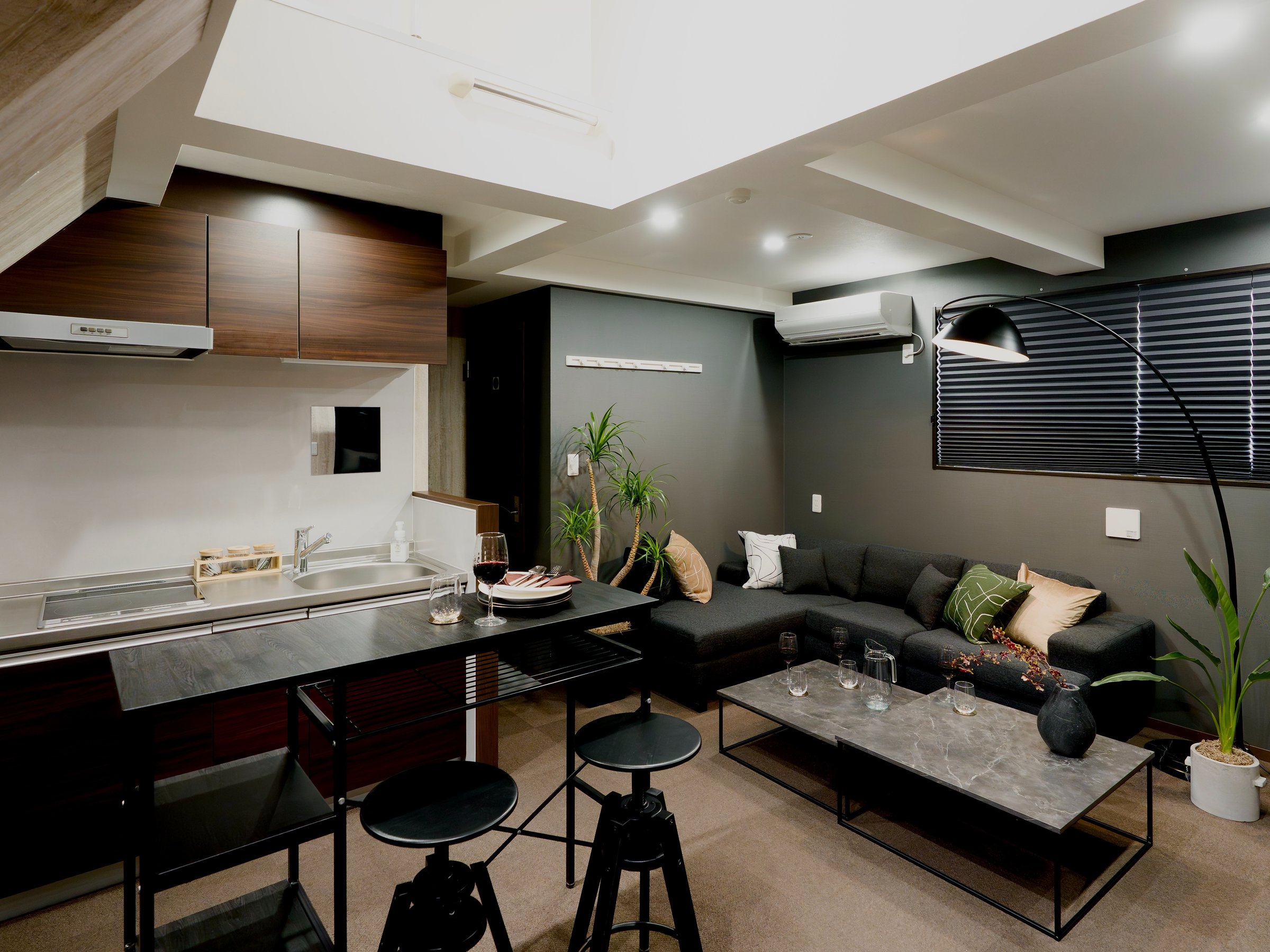 ���r���O���[��