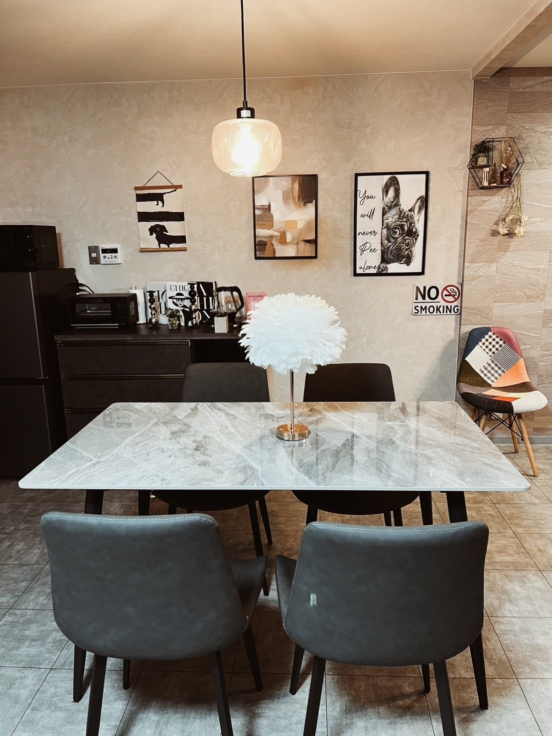 �H�����y���߂闎�����������͋C�̃_�C�j���O��Ԃł�