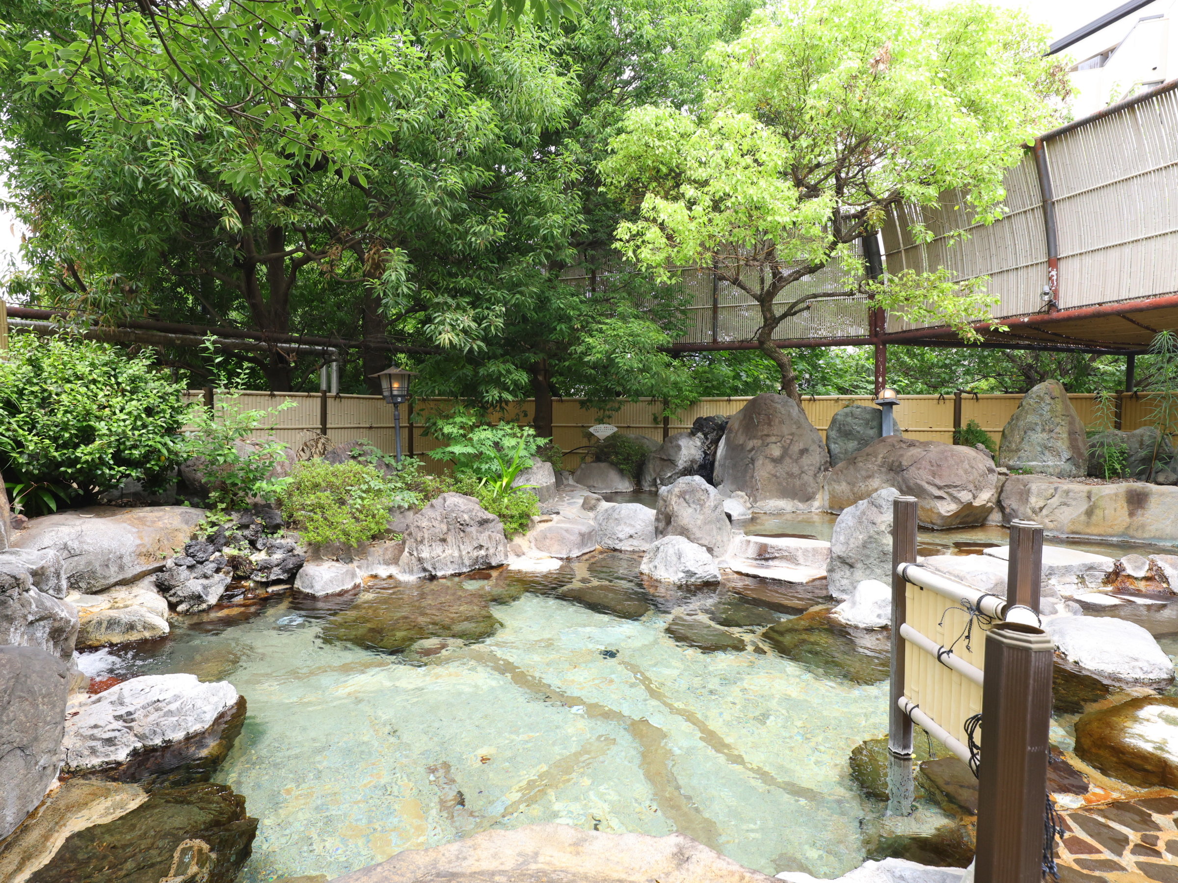 �y����1�K�z�I�V���C�i�j���p�j