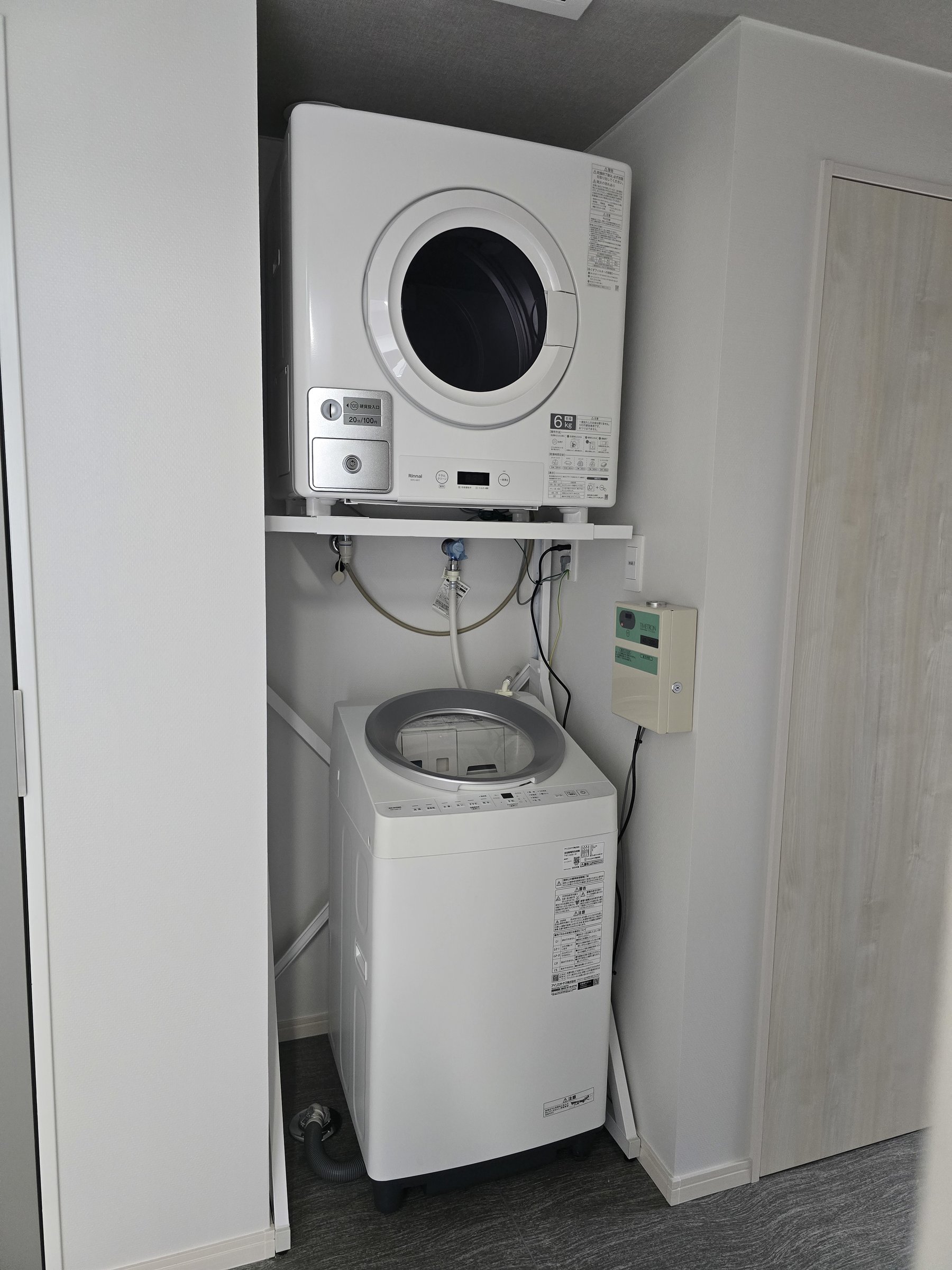 �QF�E�RF�@�R�C�������h���[����