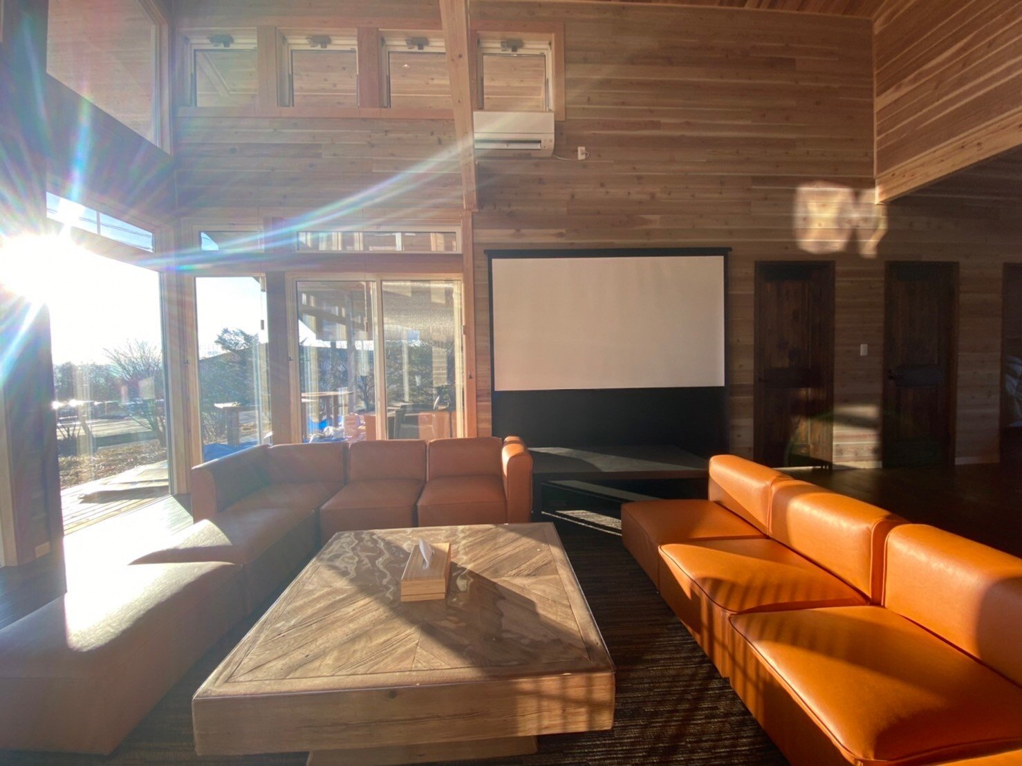 ���r���O���[���̗l�q�v���W�G�N�^�[�����p�̏ꍇ�͎��O�ɂ��A�����������B