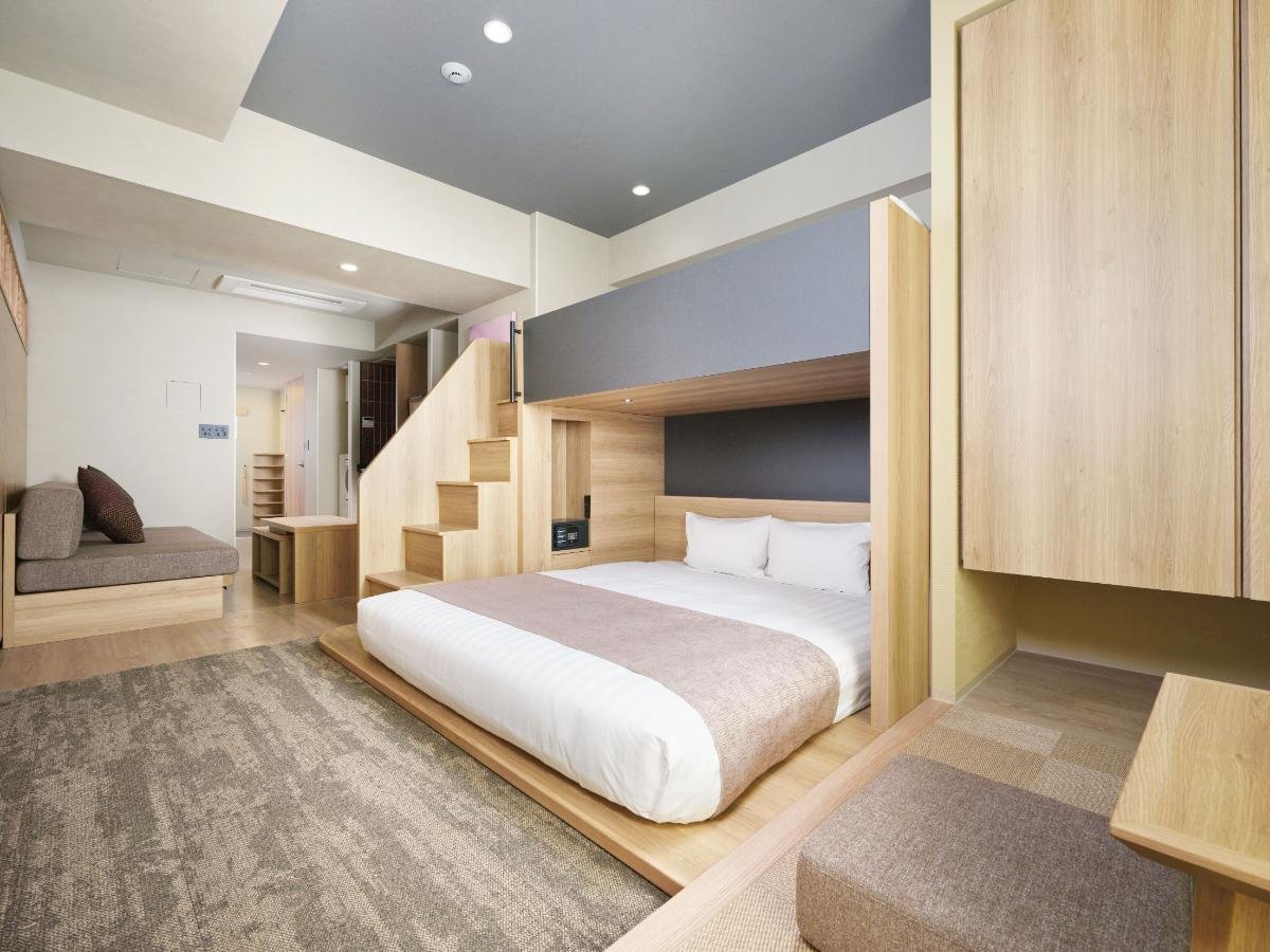 �f���b�N�X�W���p�j�[�Y