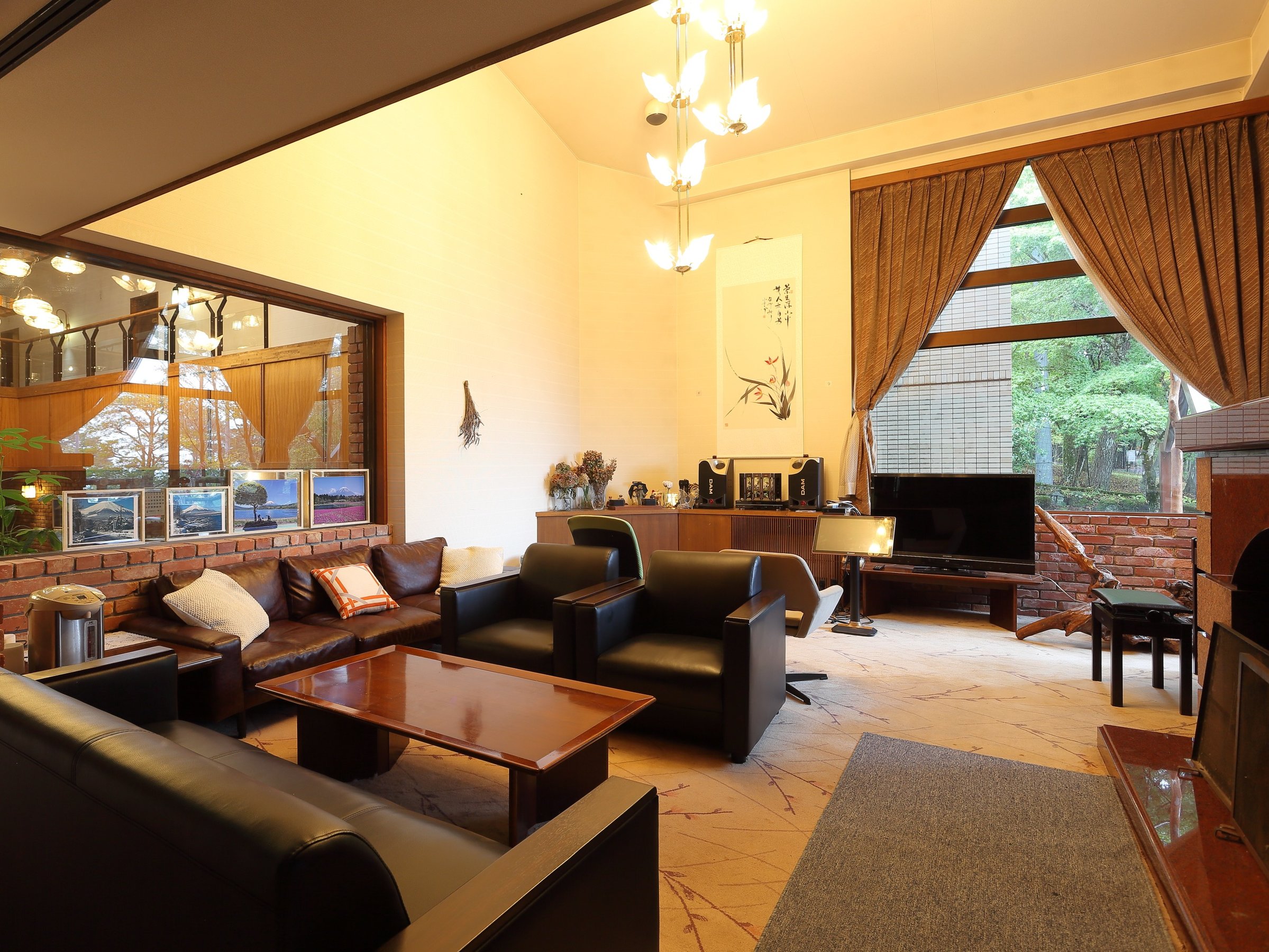 ���r�[���E���W