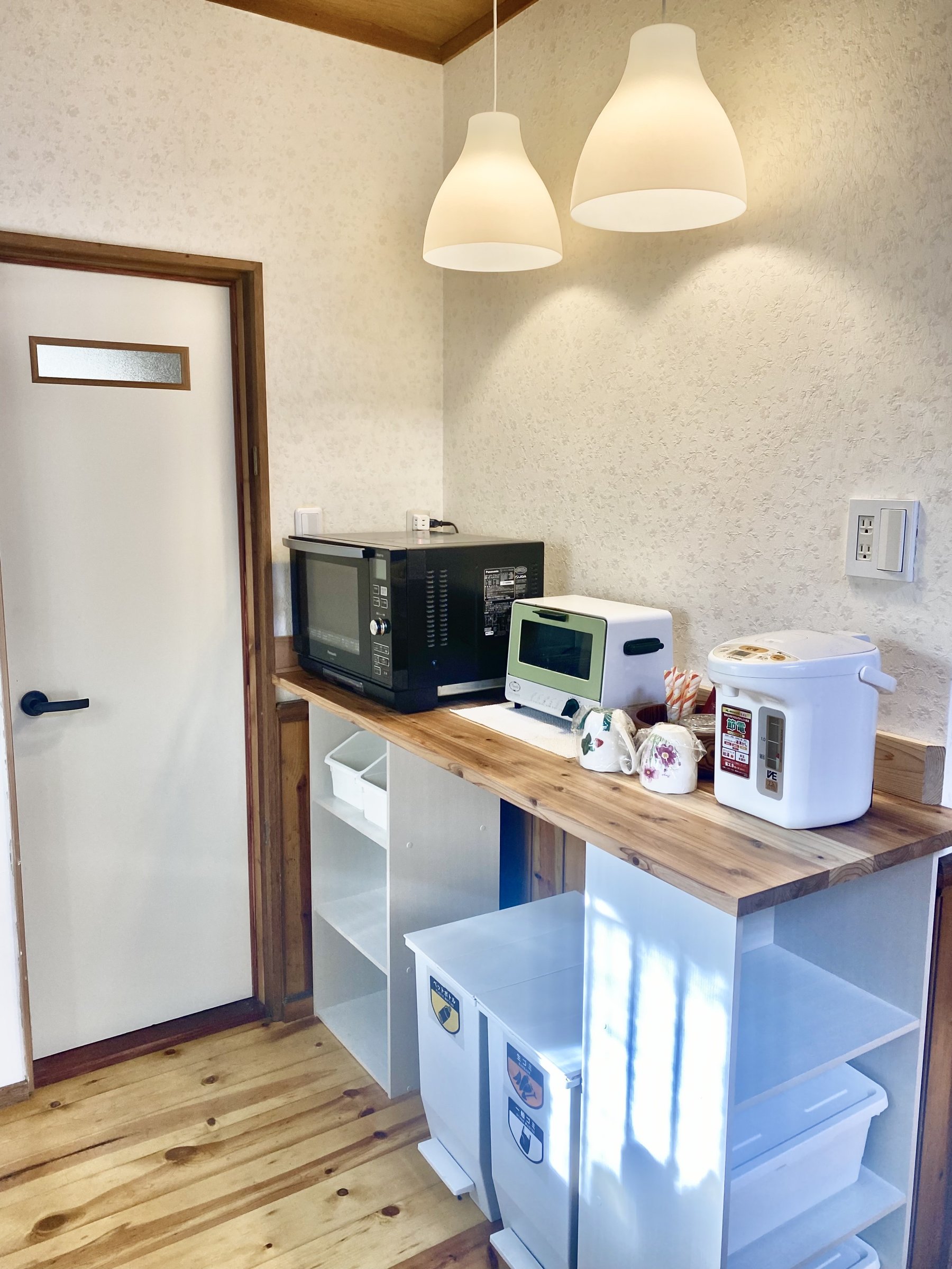 �L�b�`���Ɠd