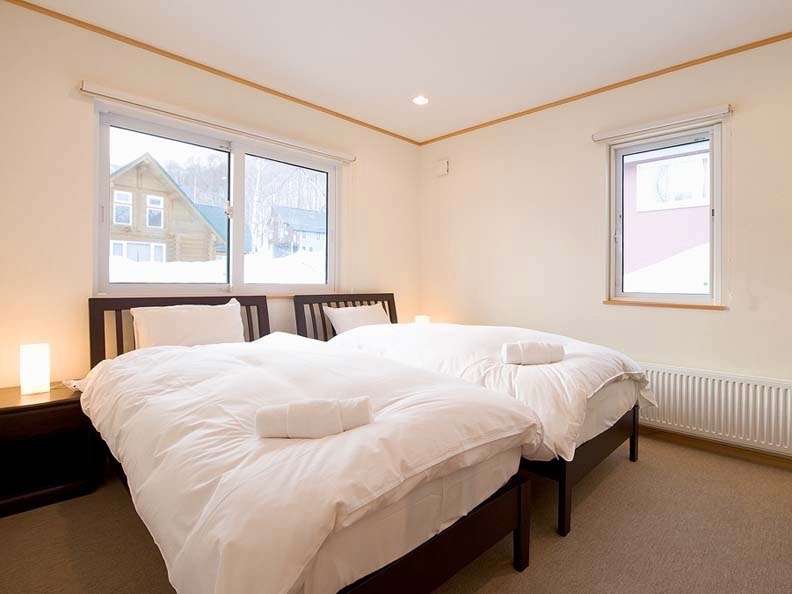 �Q���i���j