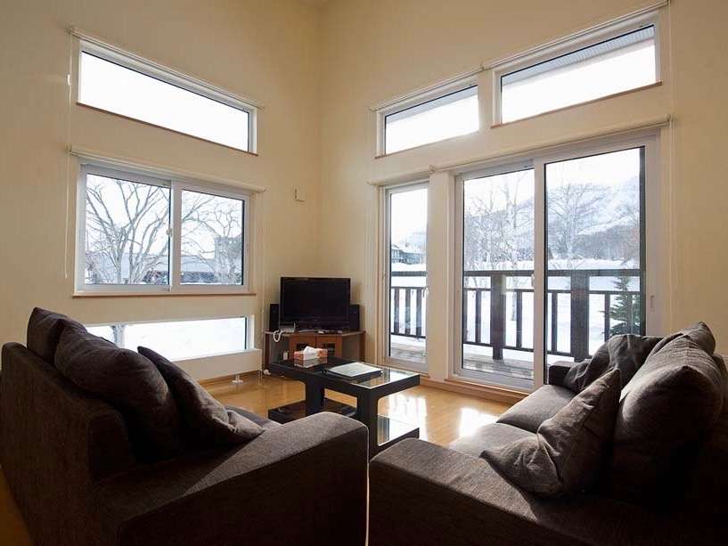 ���r���O