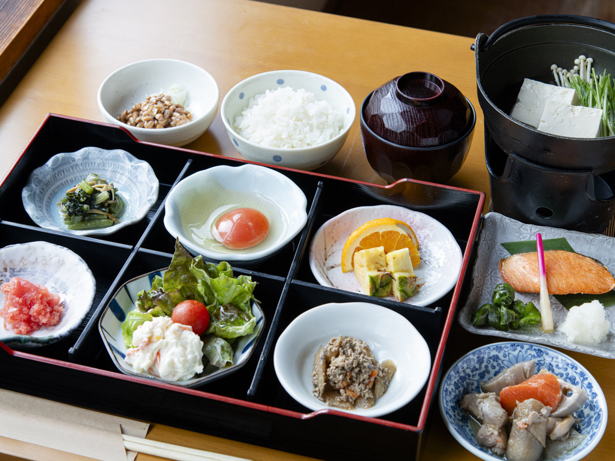 *�y�a���H�z�J���_�ɗD�����a��H�𒩐H�ł��񋟂������܂��B