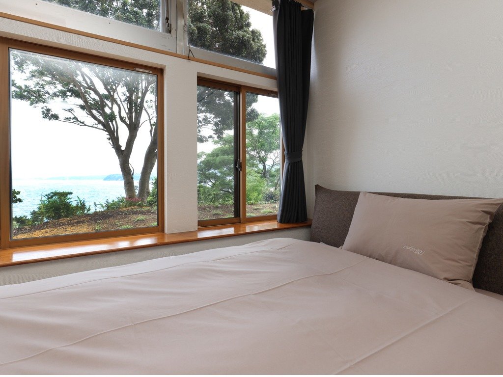 �y�C�̌�����c�C�����[���z���͐��������珸�钩���ɖڊo�߁A��͖��V�̐���ɕ�܂�邨����