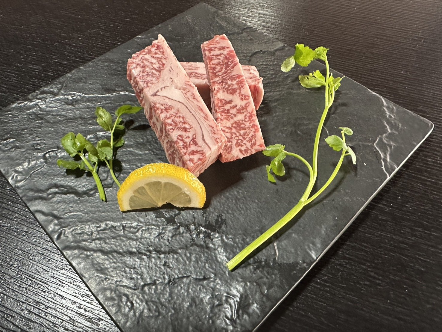 �W���[�V�[�������I�v���X2200�~�ŁA�e�v�����t�R�����ؓ��Ă���u�����h���������Ă֕ύX�ł��܂��I