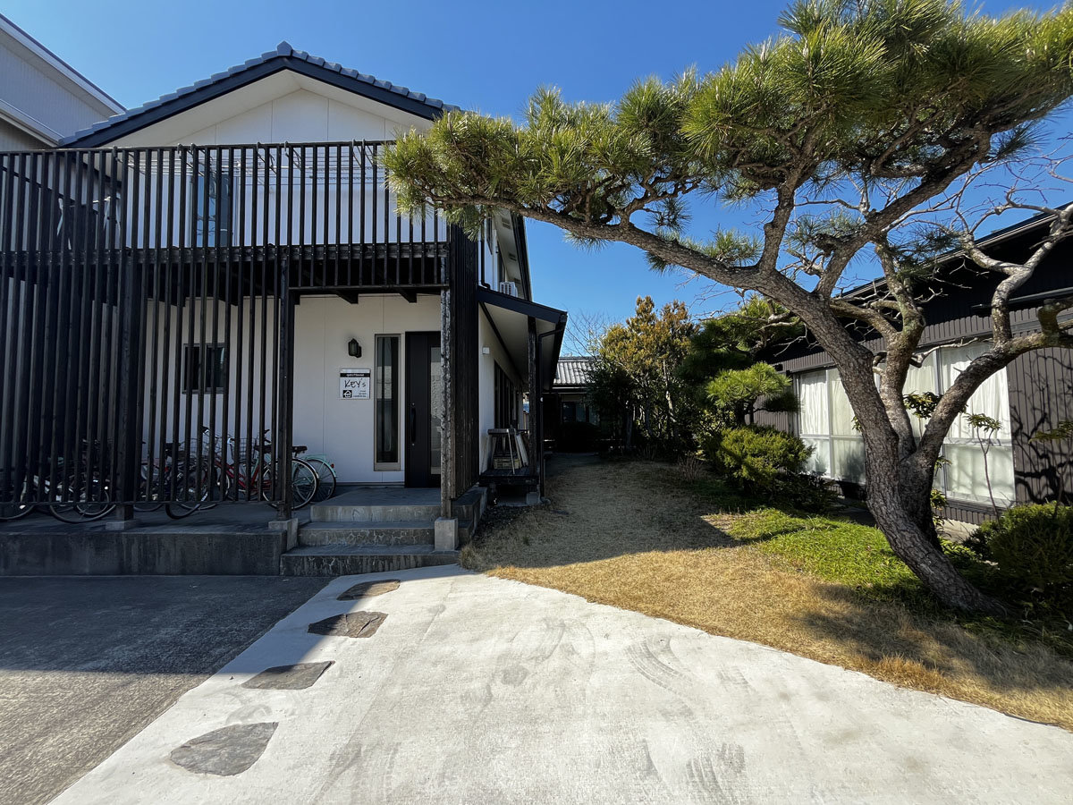 �Q�X�g�n�E�X���[���͏W���Ö��Ƃ��[���n�E�X���ɂ������܂�*