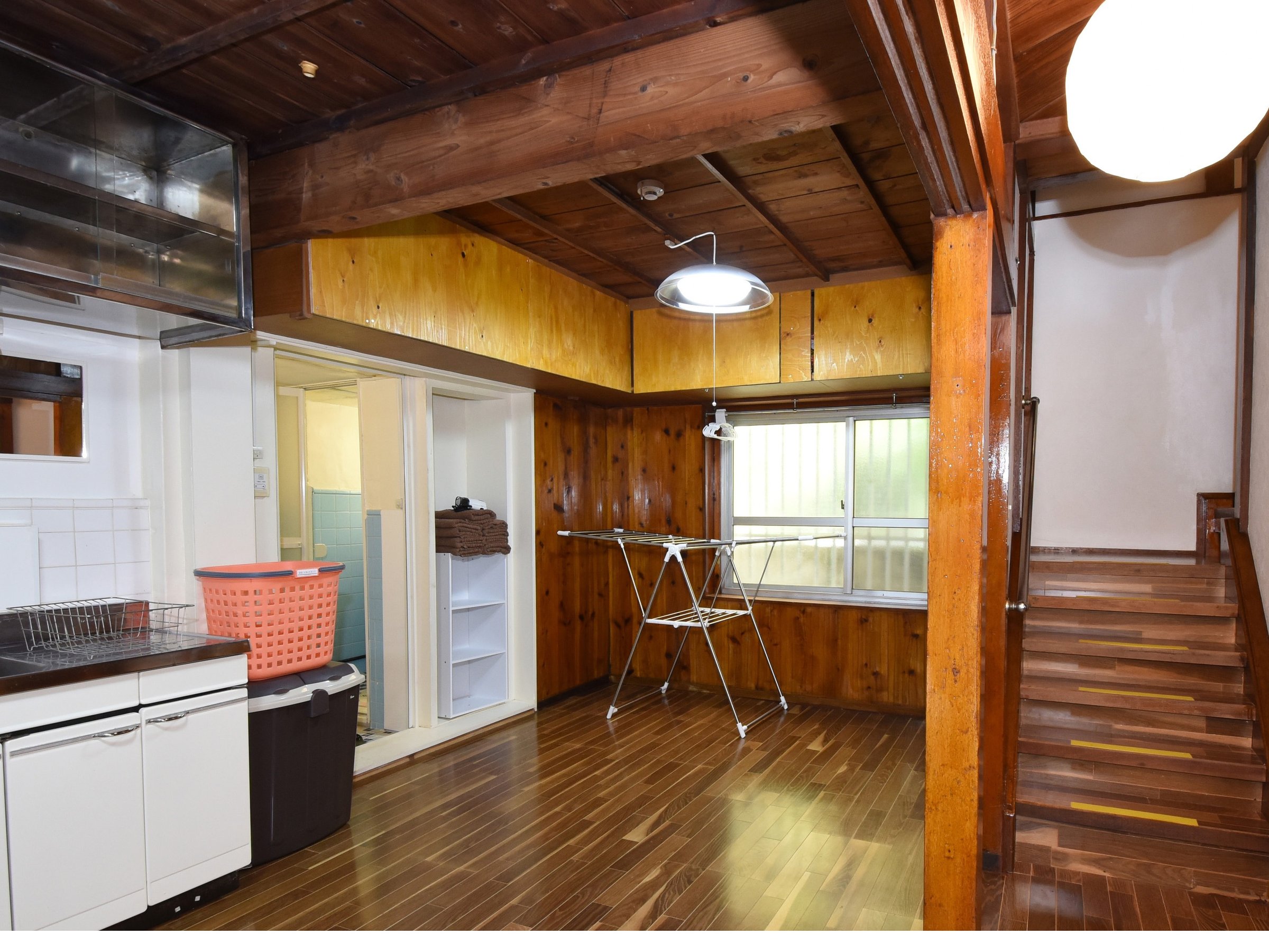 ���p����