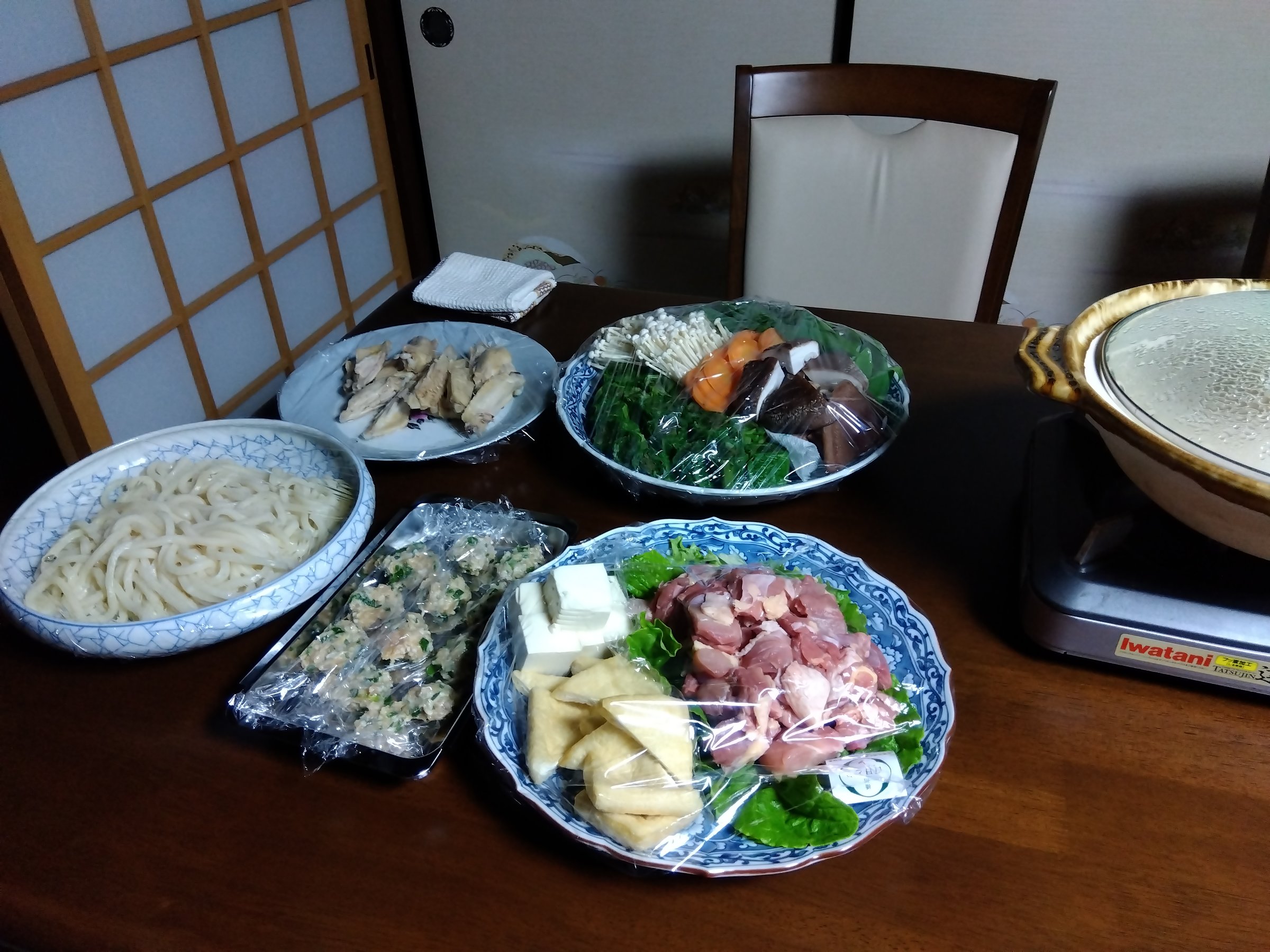 �y�d�B�S���{�̌{�����z�n���ň�Ă�ꂽ�R�N�Ǝ|���̖����{����