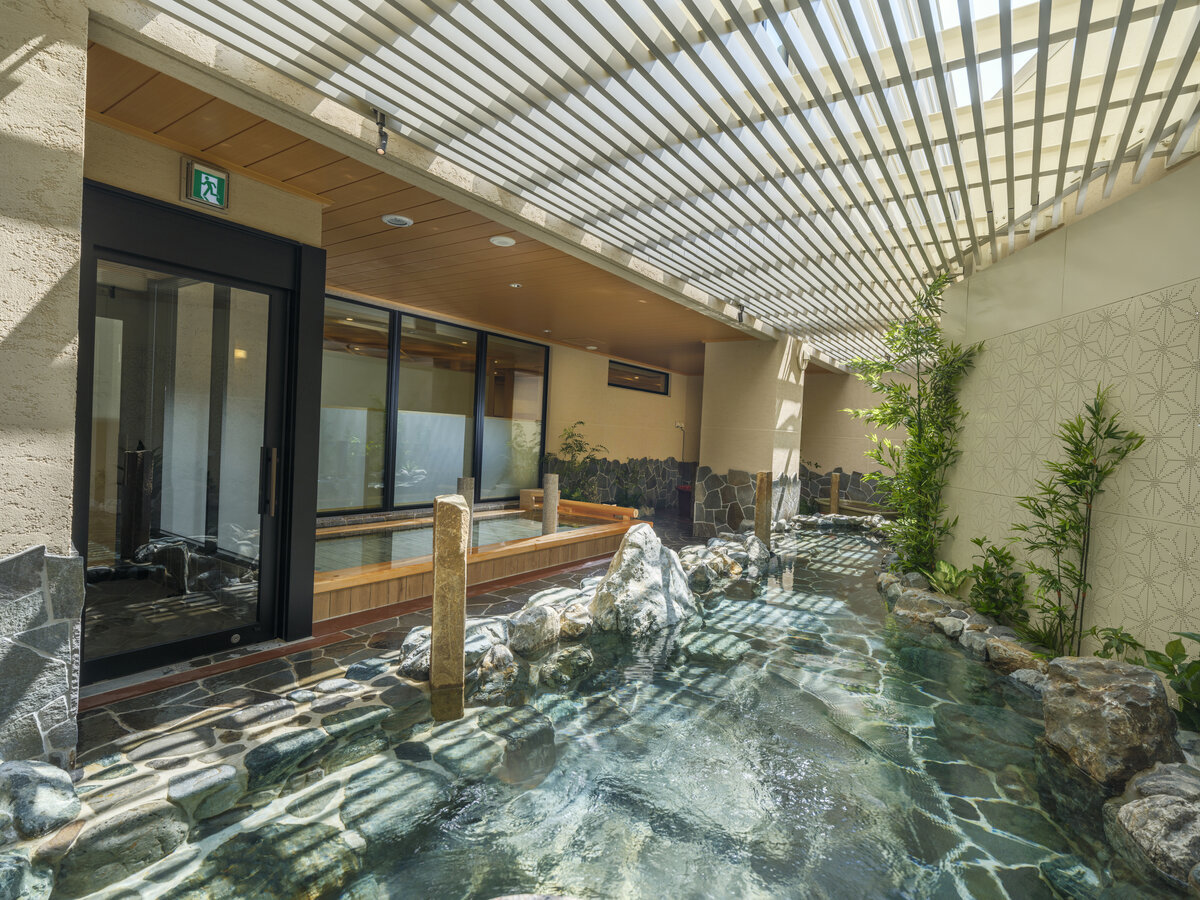 �y�嗁��z����