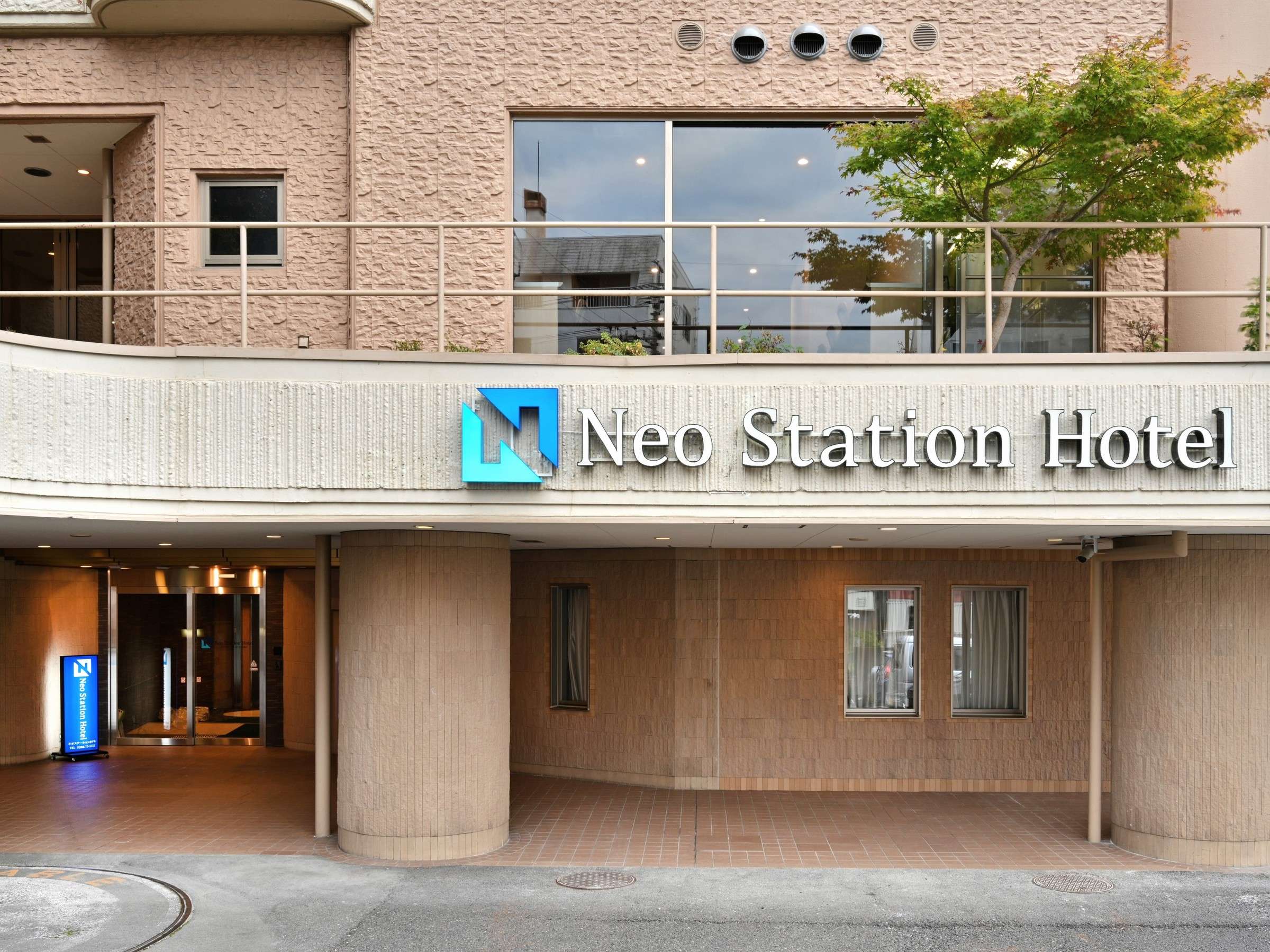 �O�ρB�P�K�ƂQ�K�����قł��B